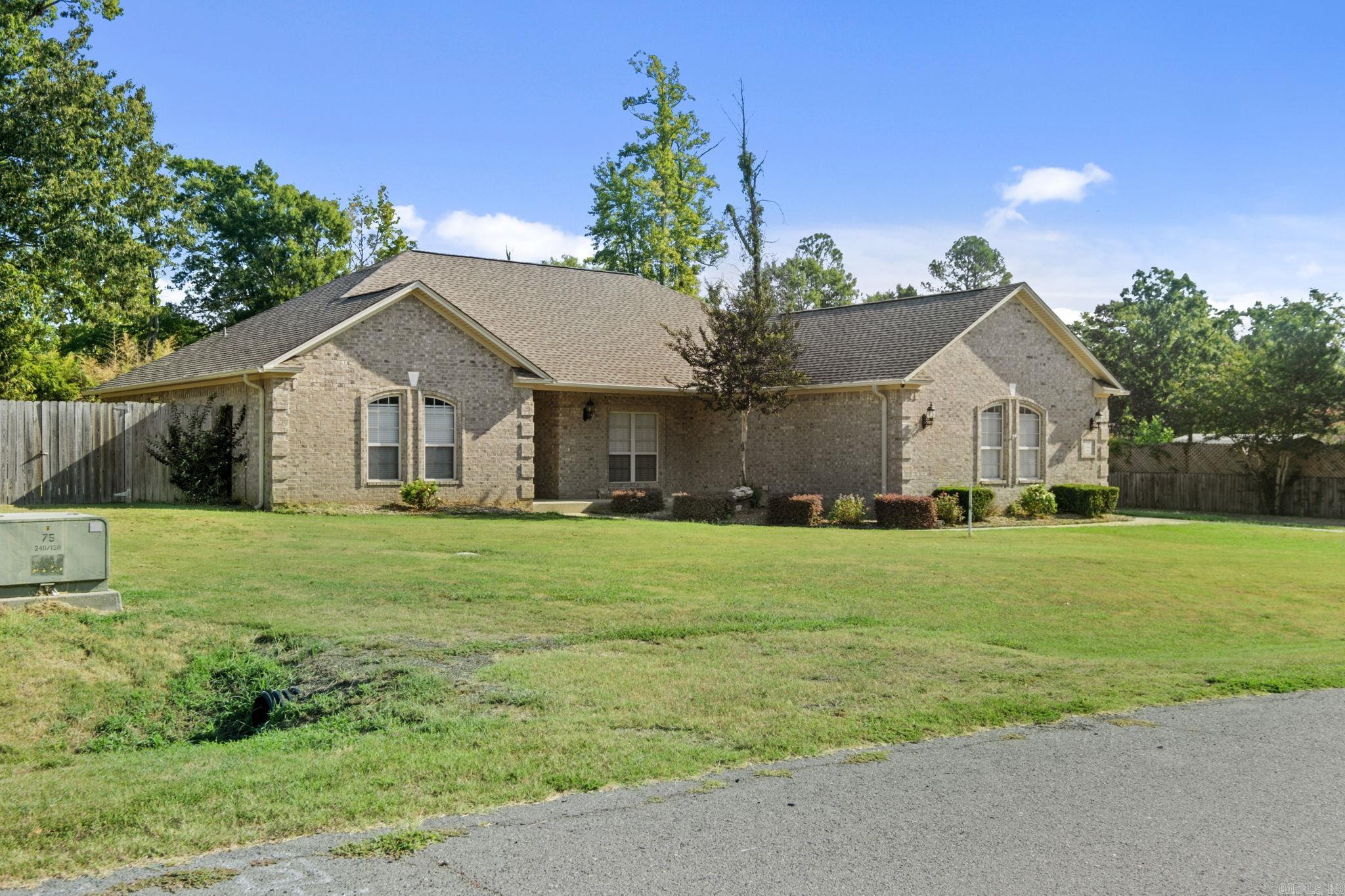 Royal Oaks - Residential