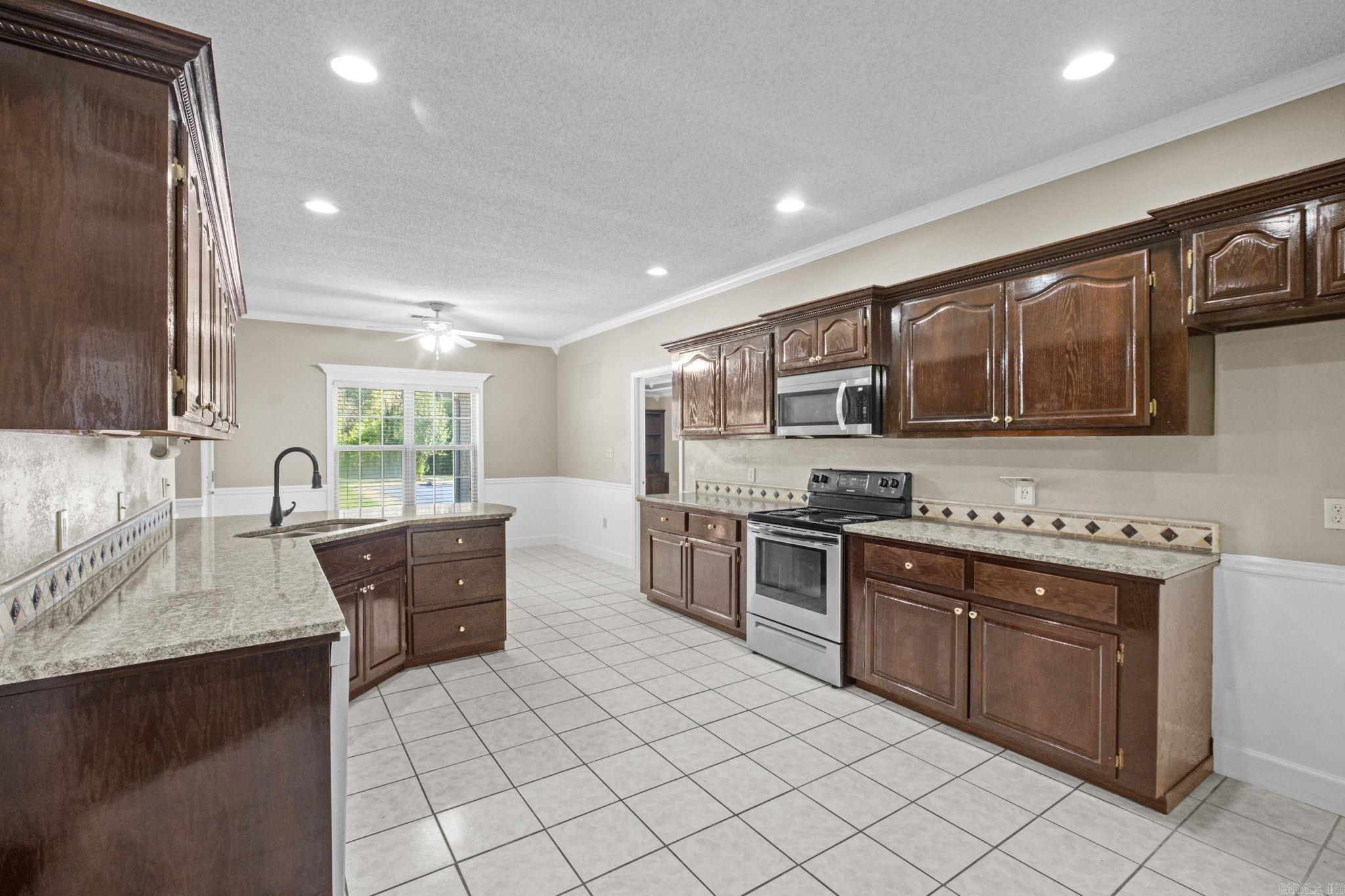 Royal Oaks - Residential