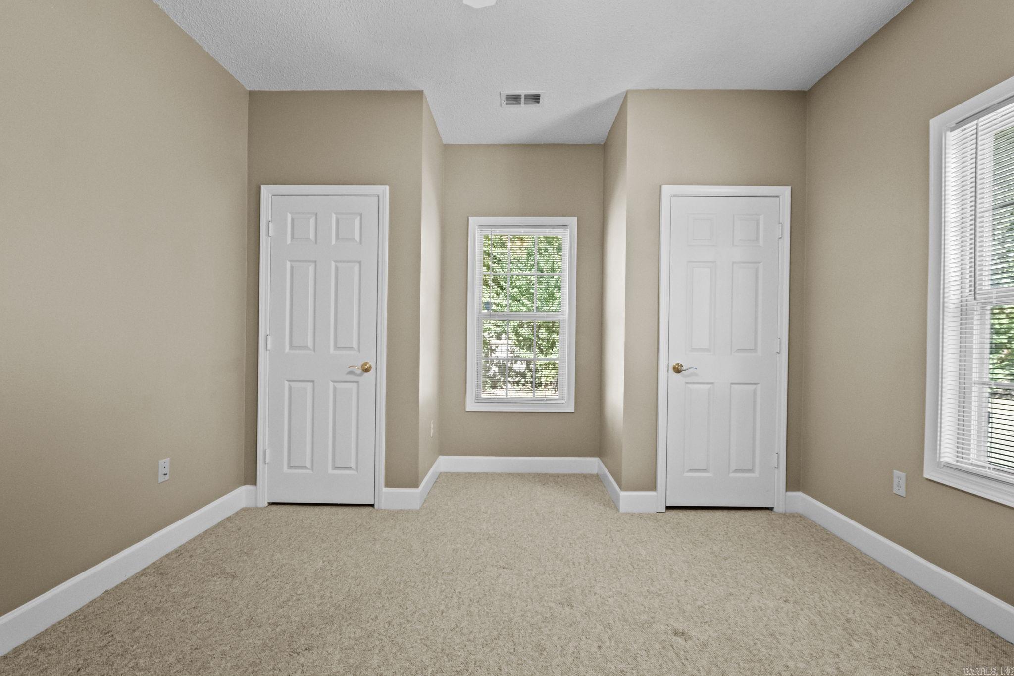 Royal Oaks - Residential