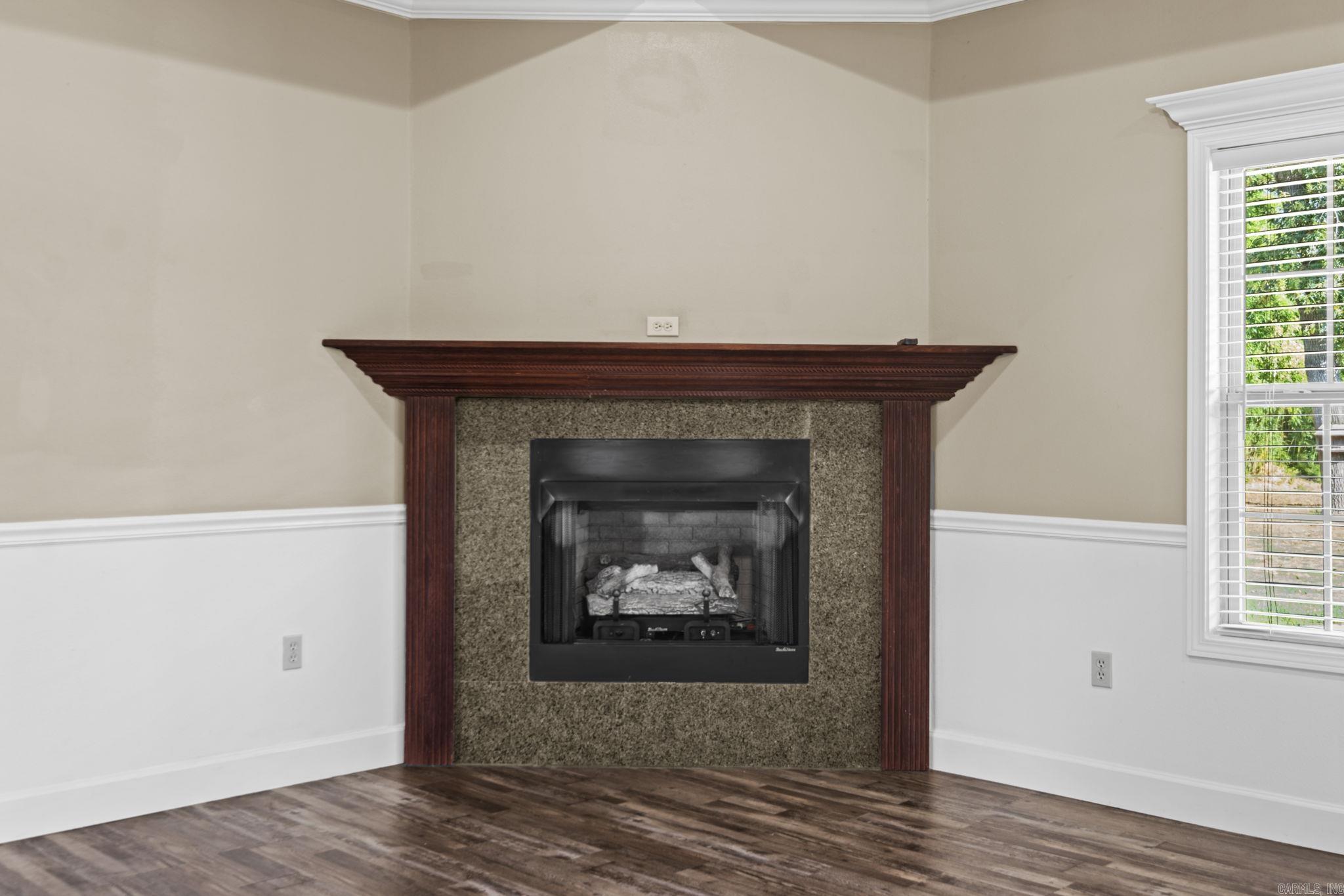 Royal Oaks - Residential