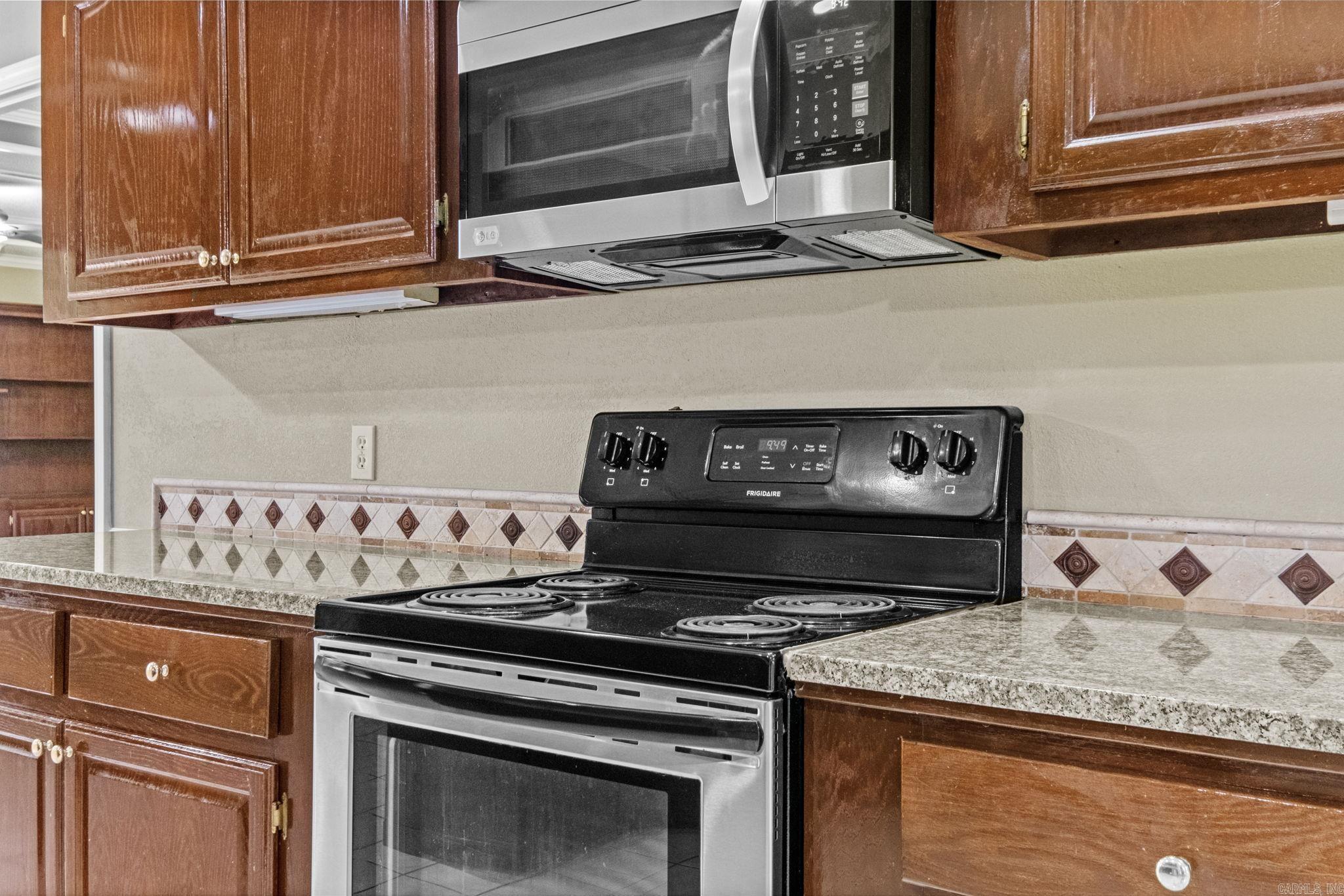 Royal Oaks - Residential