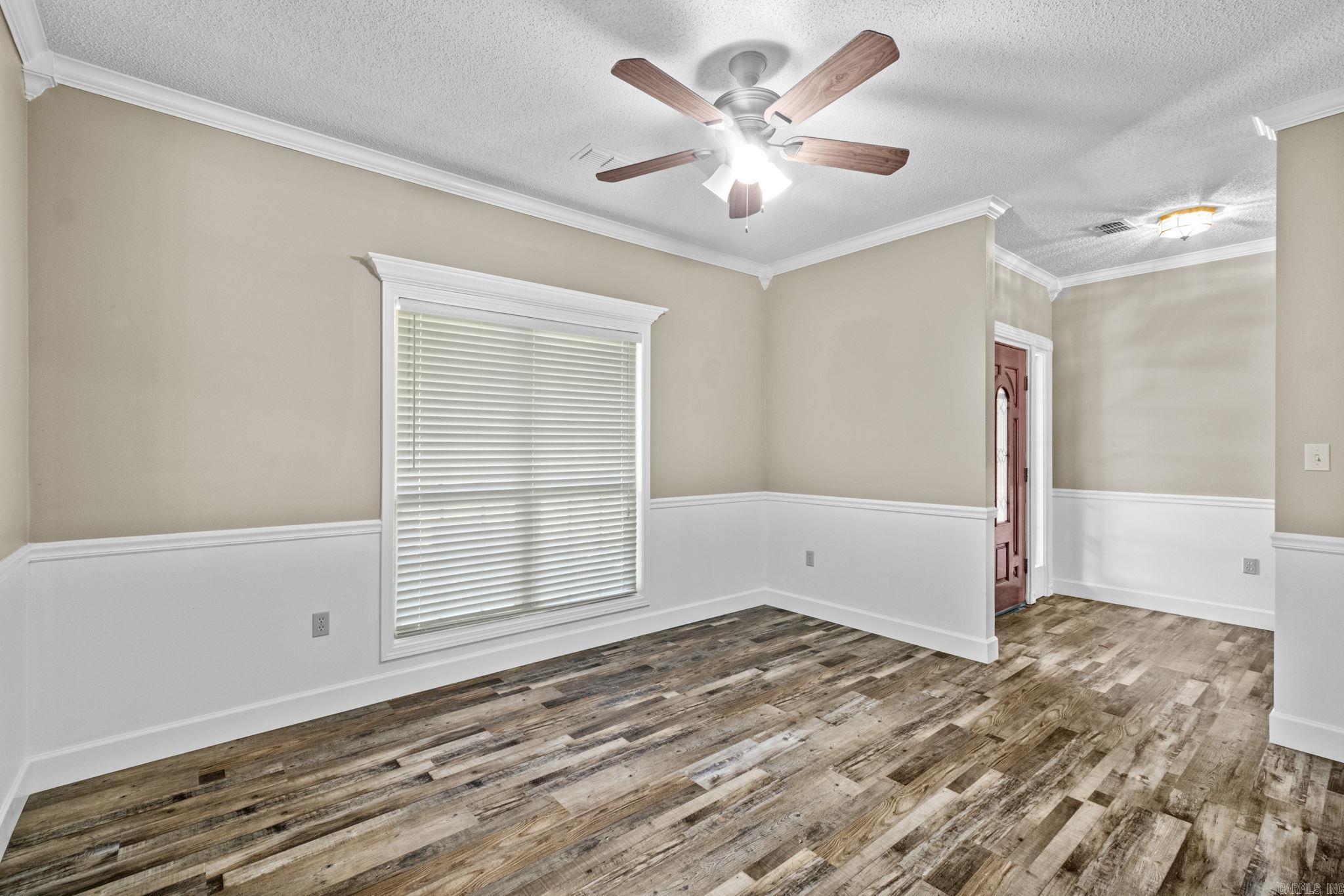 Royal Oaks - Residential