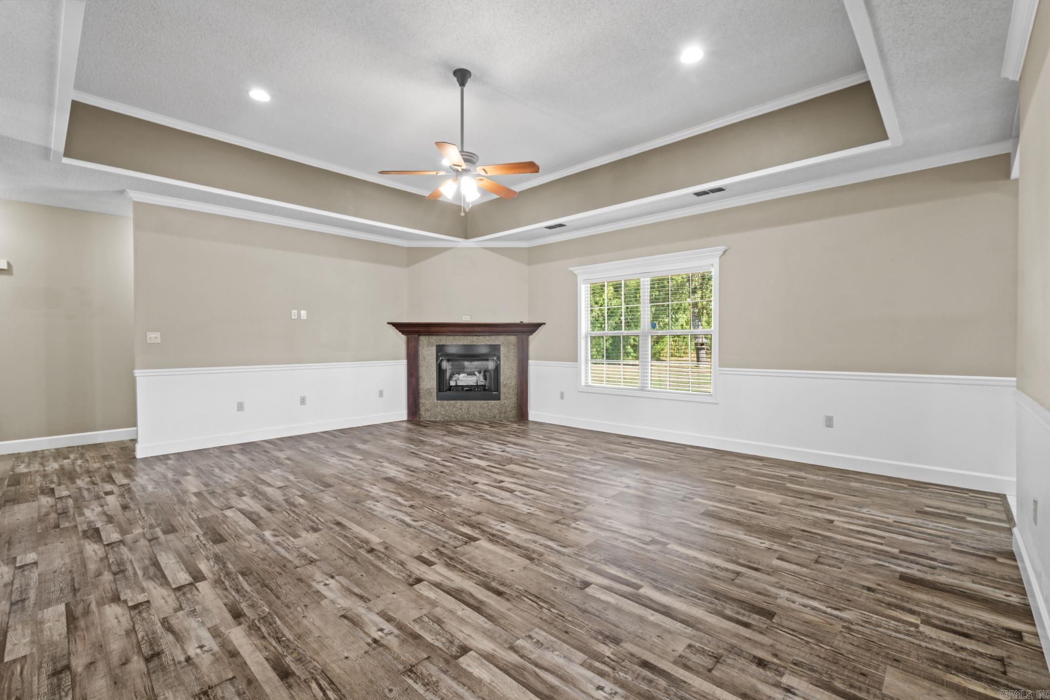 Royal Oaks - Residential