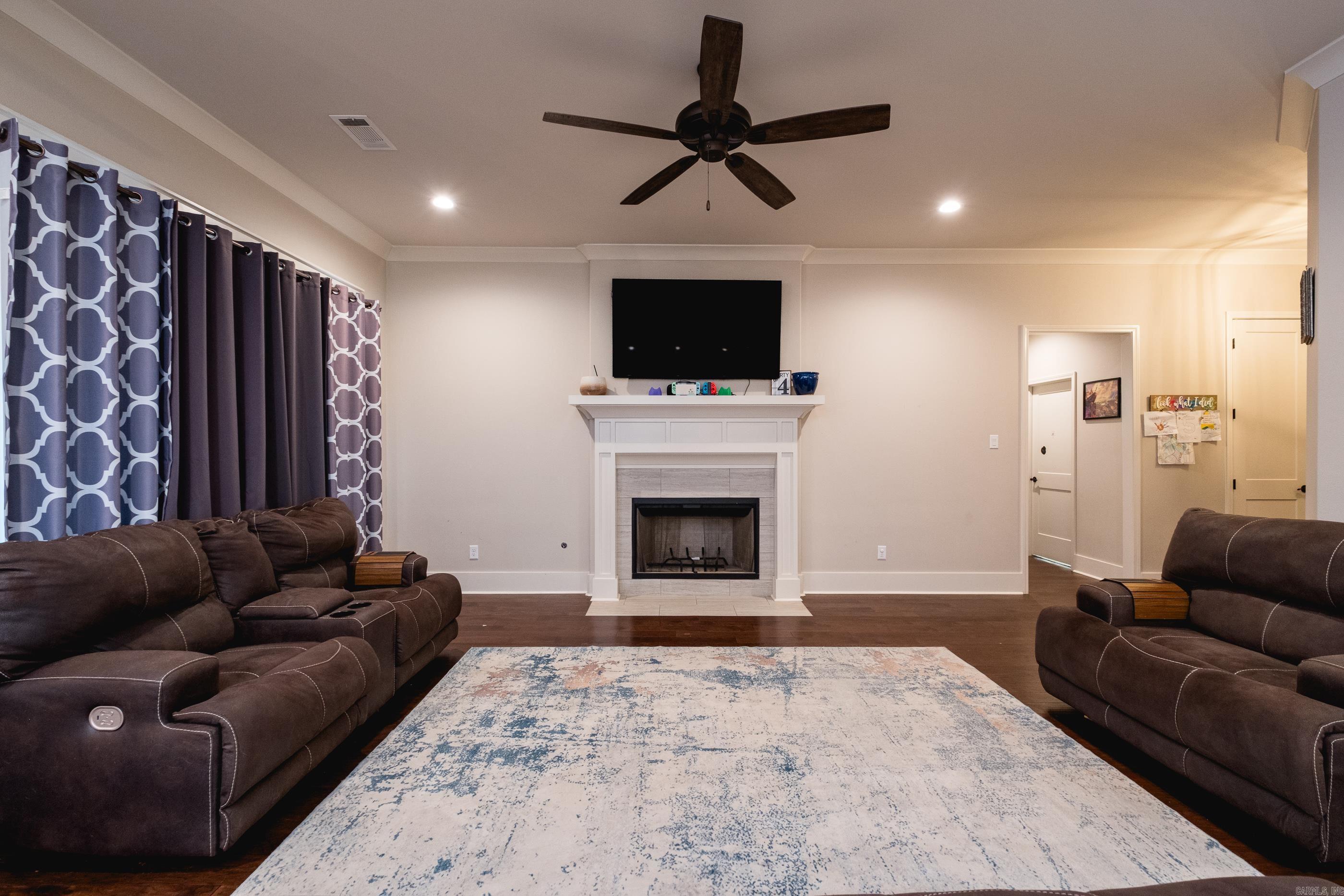 MILLERS GLENN - Residential