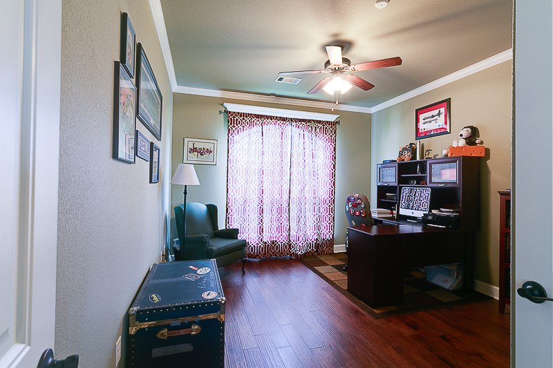 SHADOW CREEK - Residential