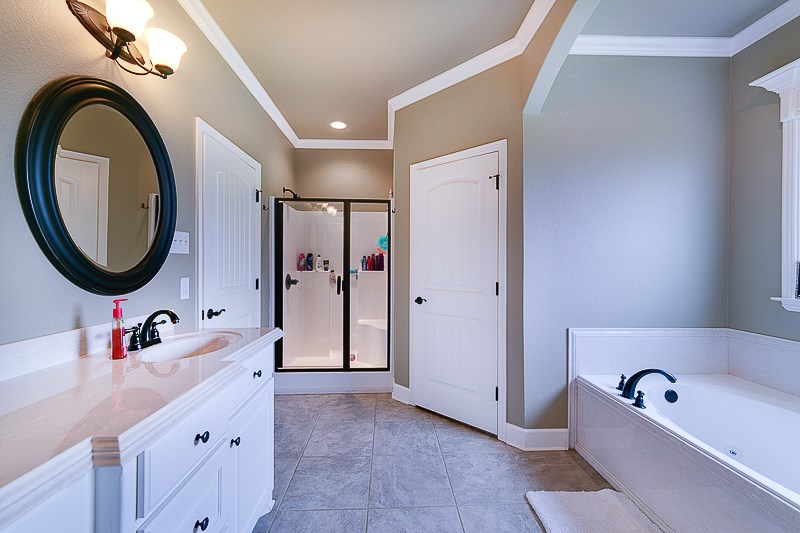 SHADOW CREEK - Residential