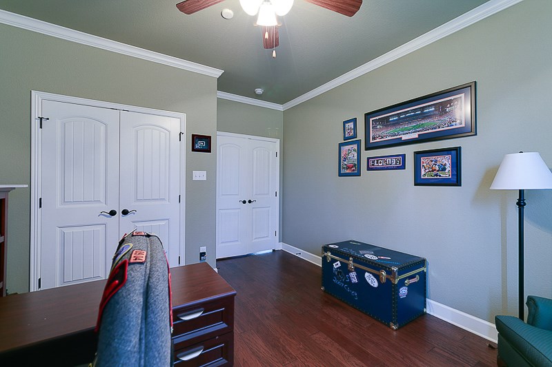 SHADOW CREEK - Residential