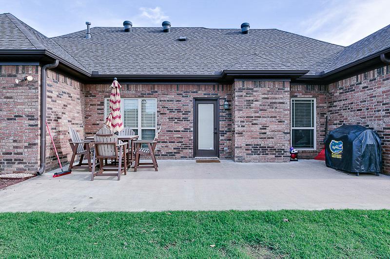 SHADOW CREEK - Residential