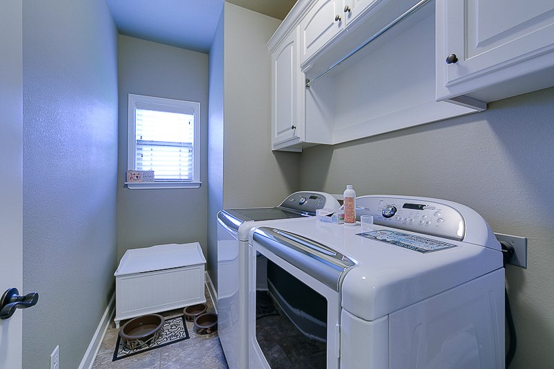 SHADOW CREEK - Residential