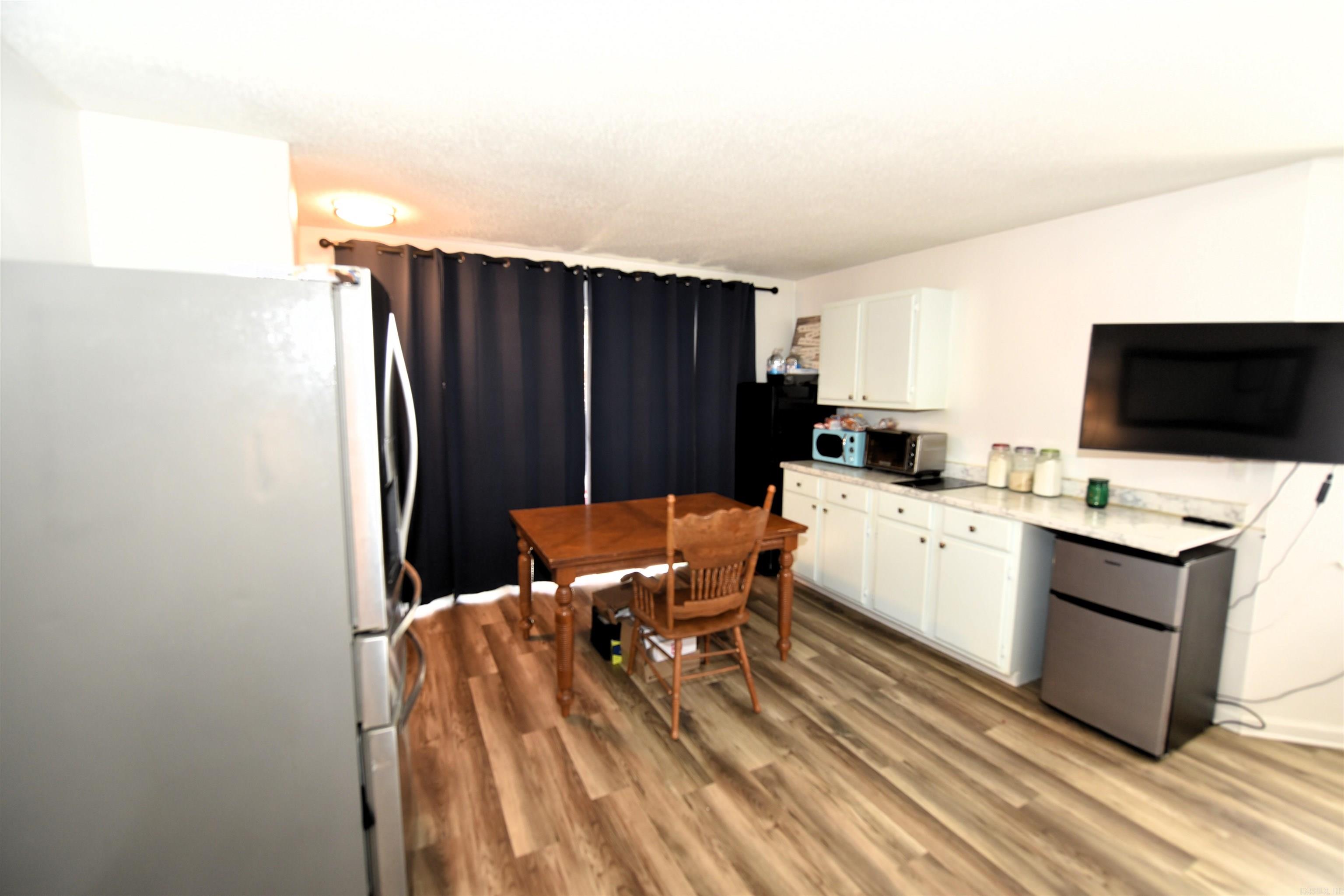 SUMMERHILL PLACE CONDOS - Residential