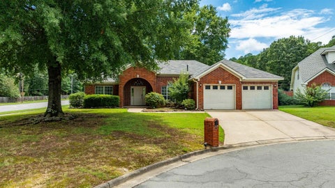 Photo of 1 Mayberry Court, Little Rock, AR 72223 (MLS # 26029212)