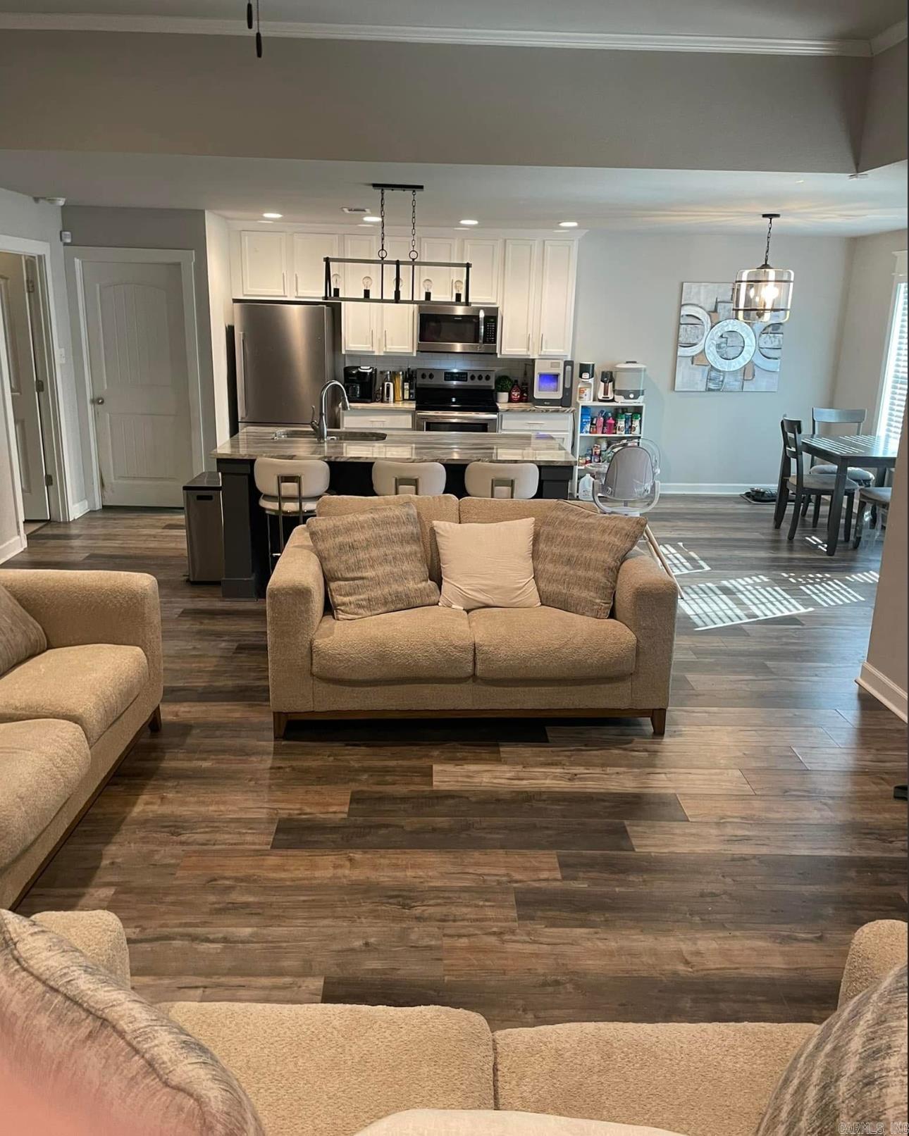 PLANTATION HILLS - Residential