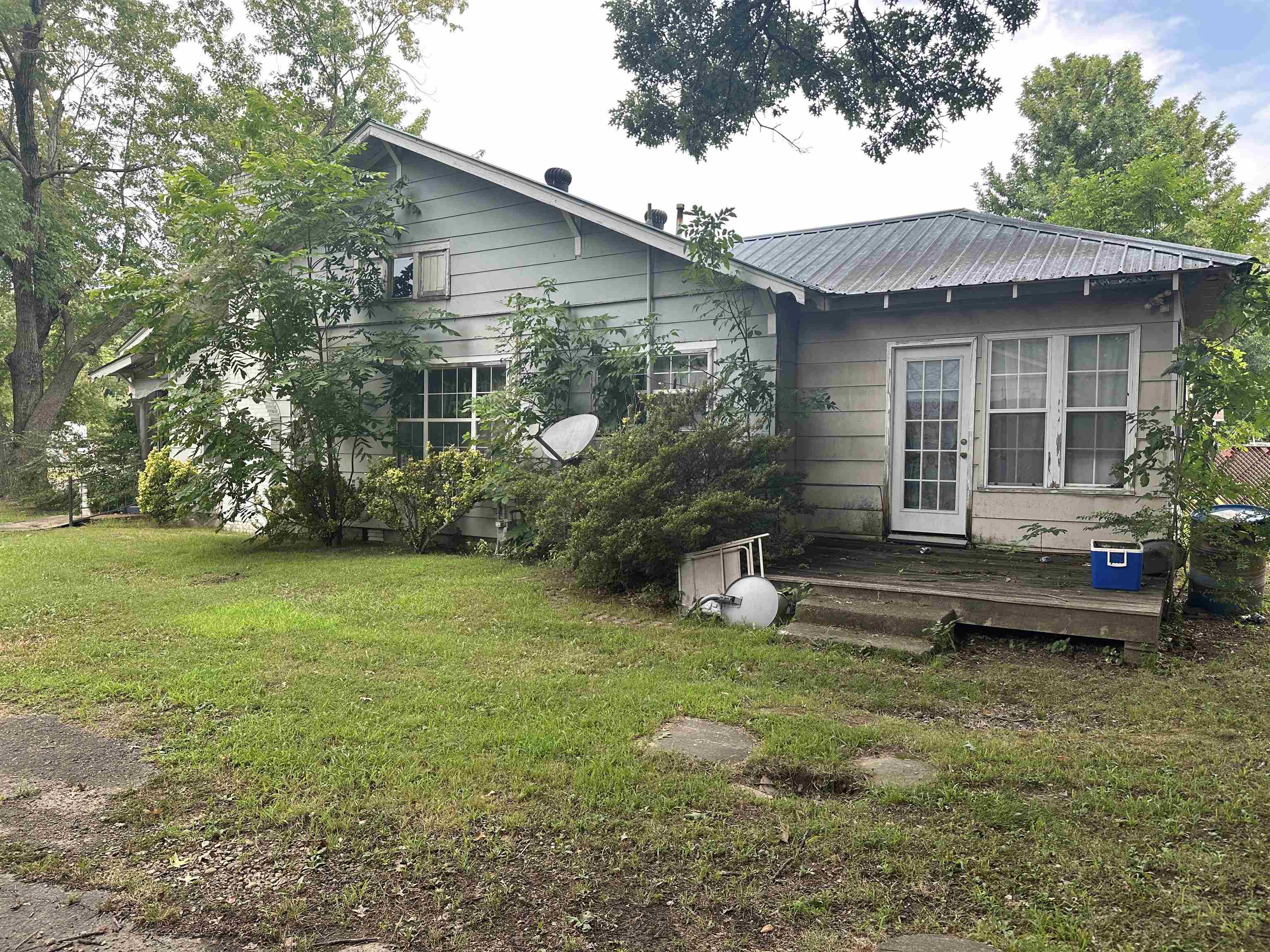 Check out this 3 bed, 1 bath investment property just minutes from downtown Jonesboro! Electrical has been updated per seller. Plumbing from house to main has also been upgraded per seller. This home also has a carport with a large backyard. Being sold As-Is, it needs some TLC, but has great potential. Perfect for a flip or rental. Don't miss this opportunity to add value and build equity!