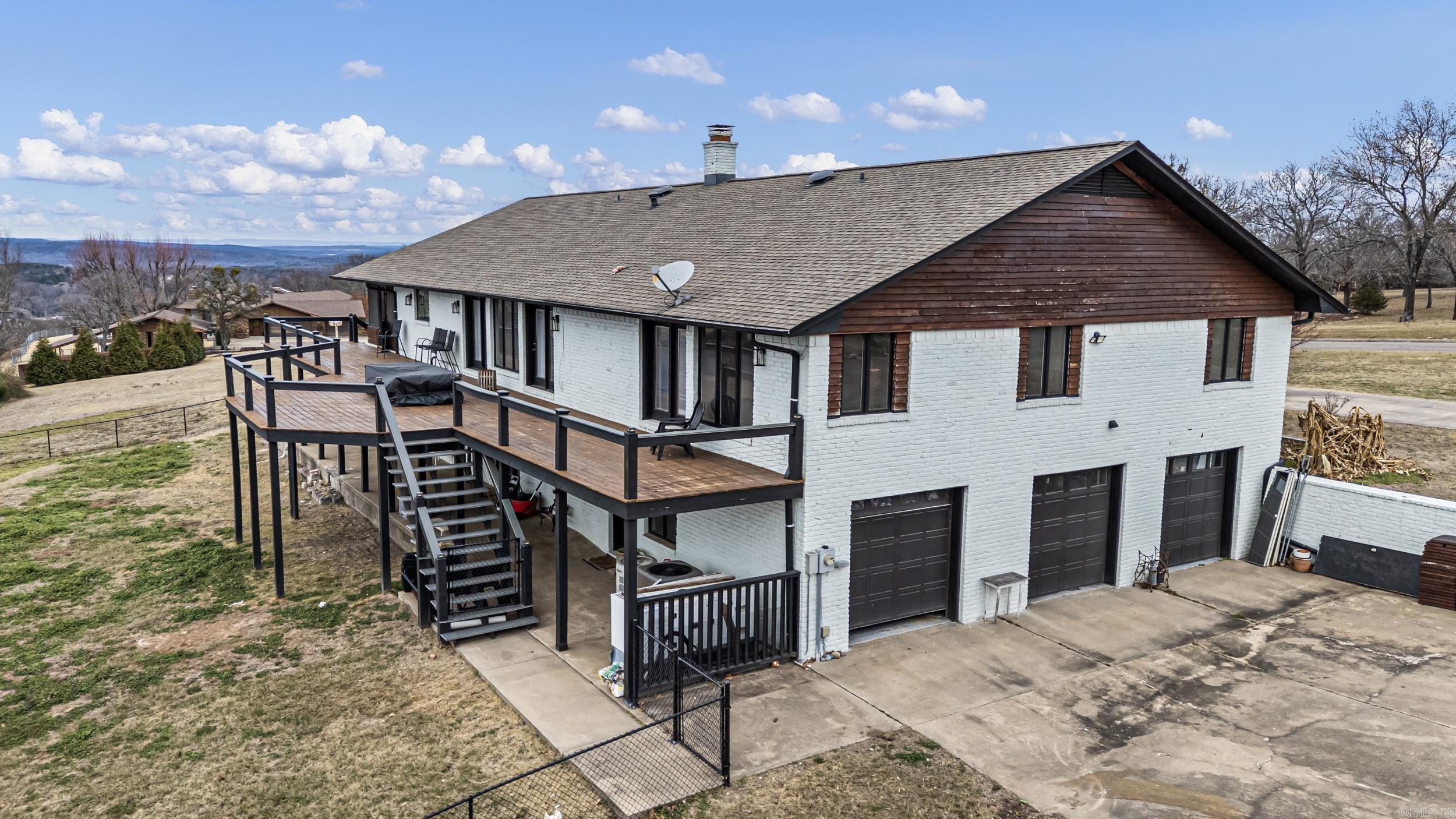 SUMMIT ESTATES - Residential