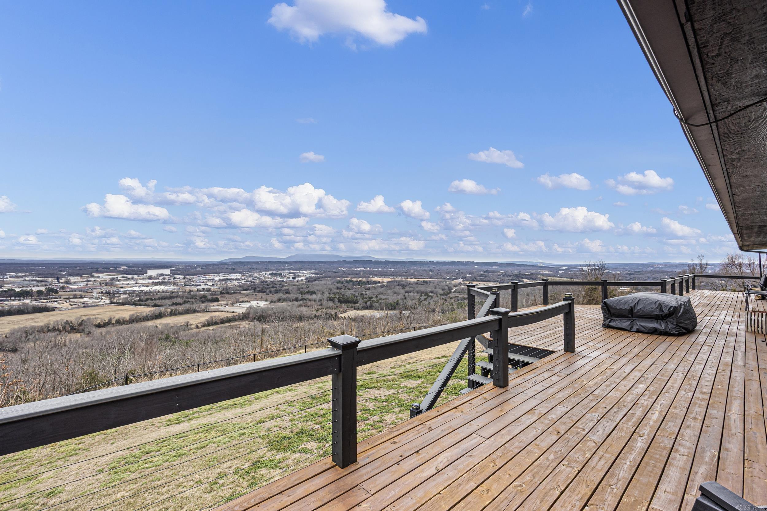 SUMMIT ESTATES - Residential