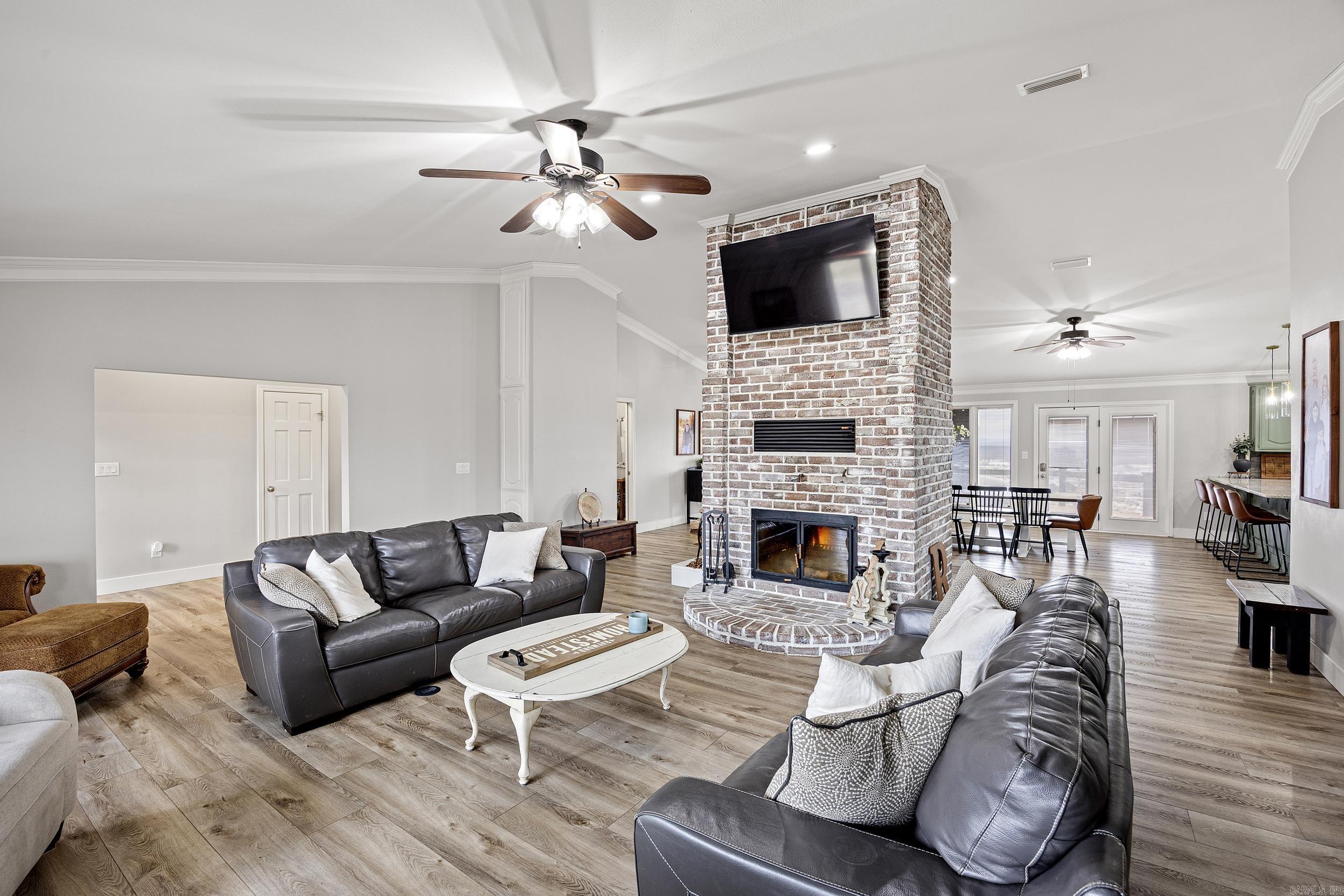 SUMMIT ESTATES - Residential