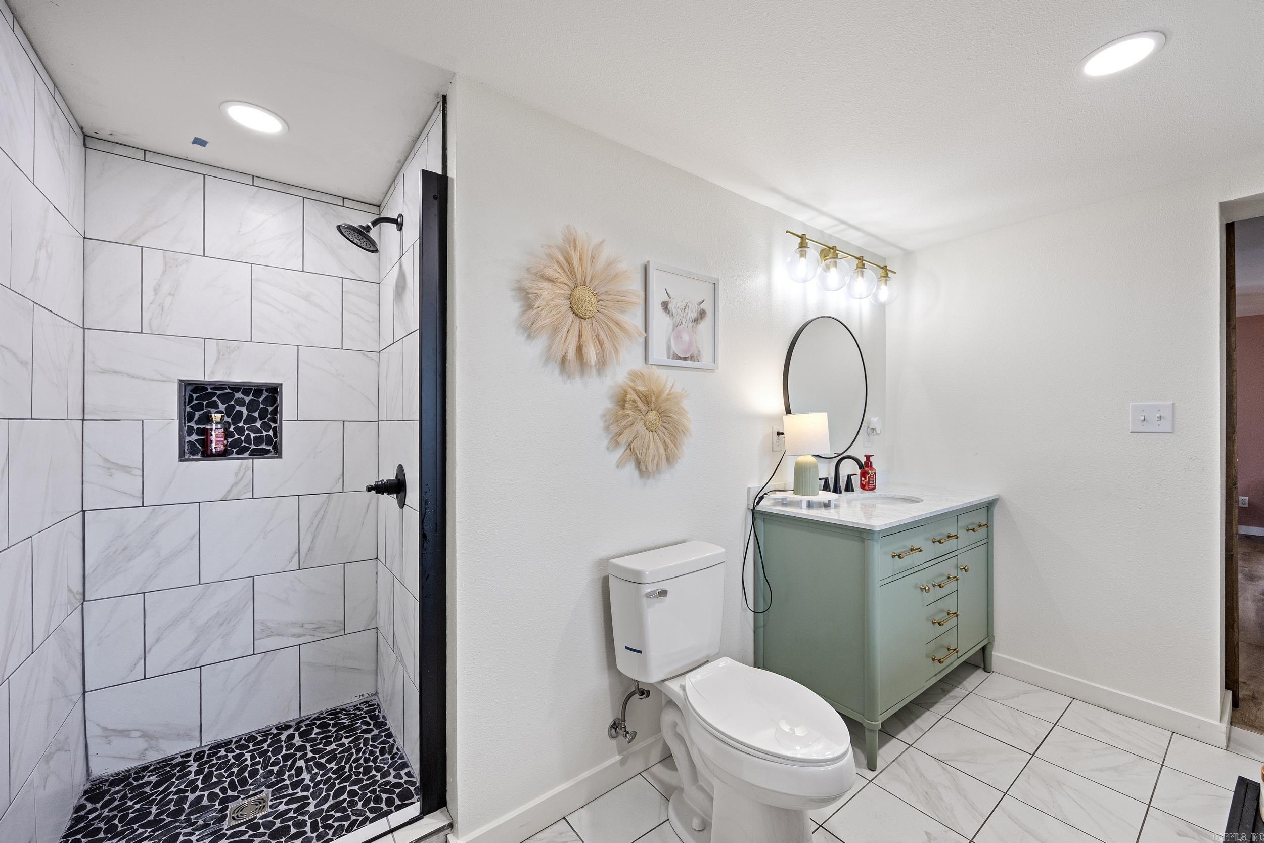 SUMMIT ESTATES - Residential