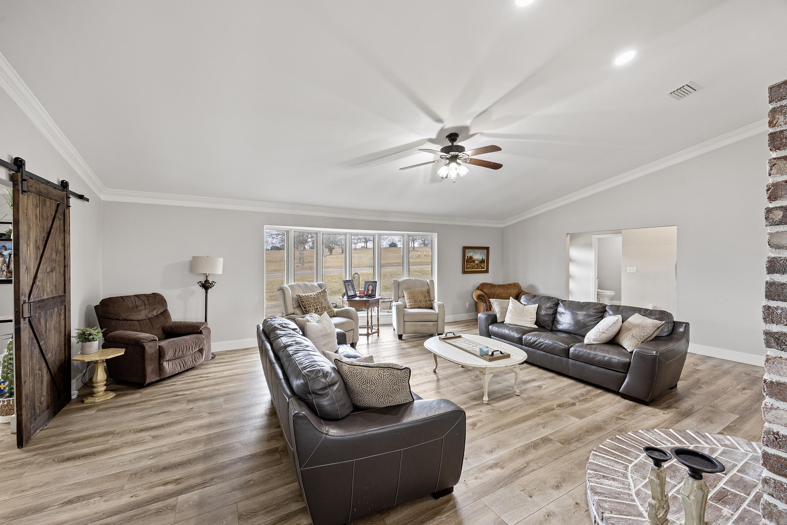 SUMMIT ESTATES - Residential