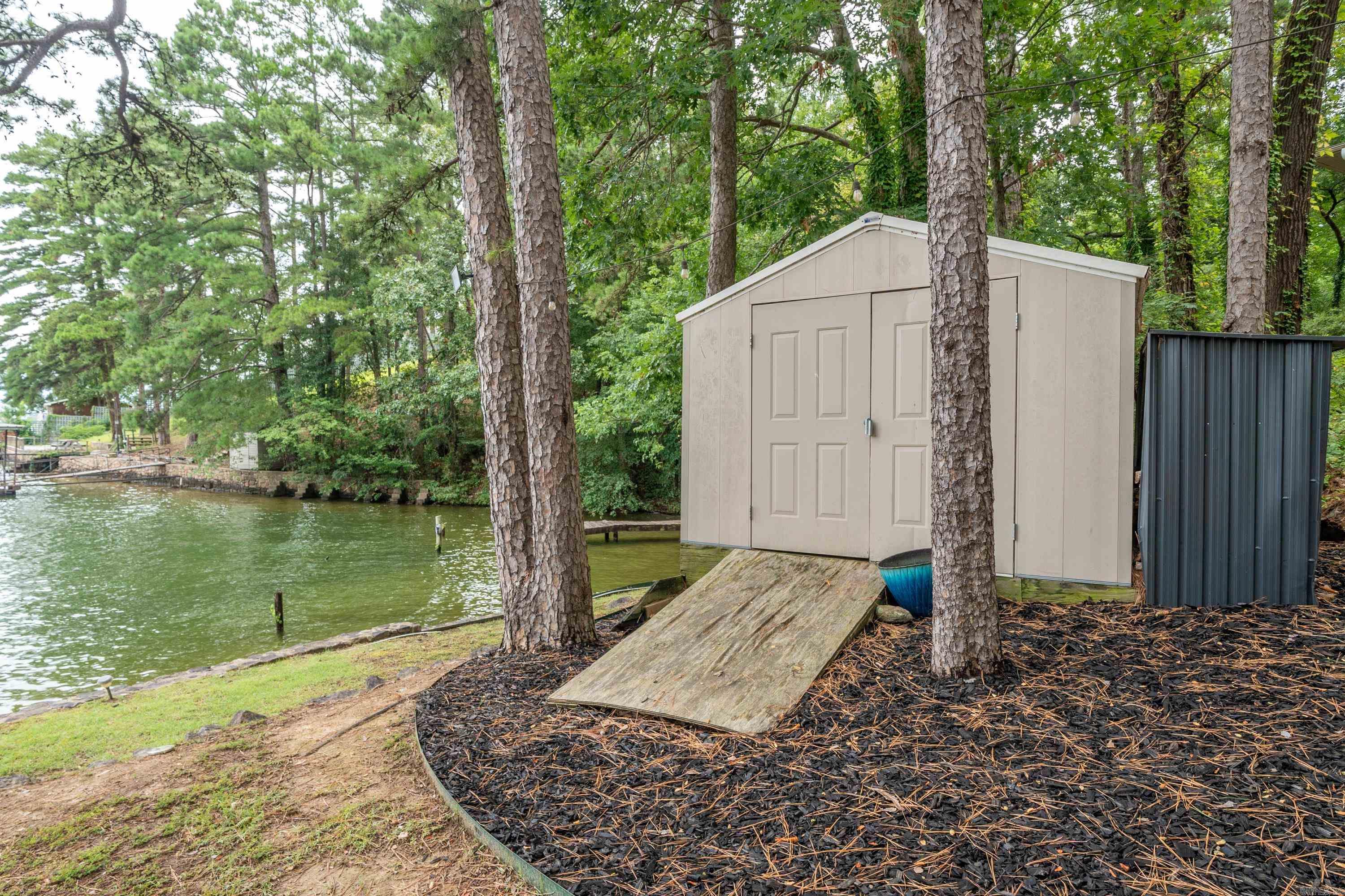 Robin Hood - Residential