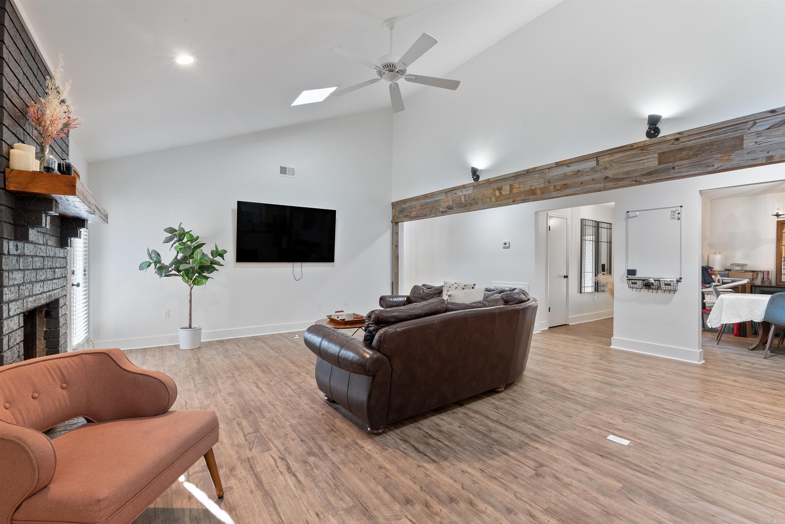 TUCKER CREEK - Residential