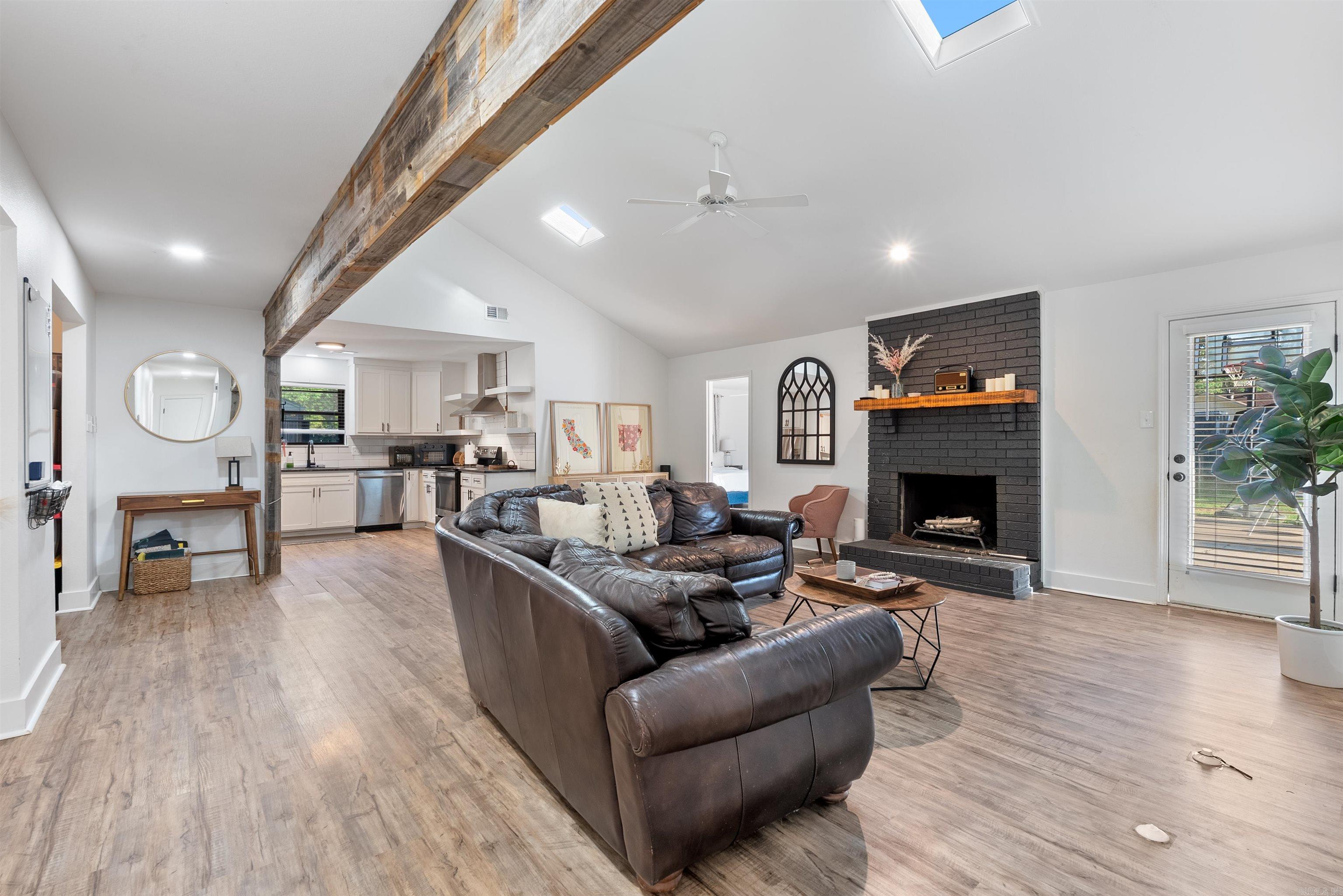 TUCKER CREEK - Residential