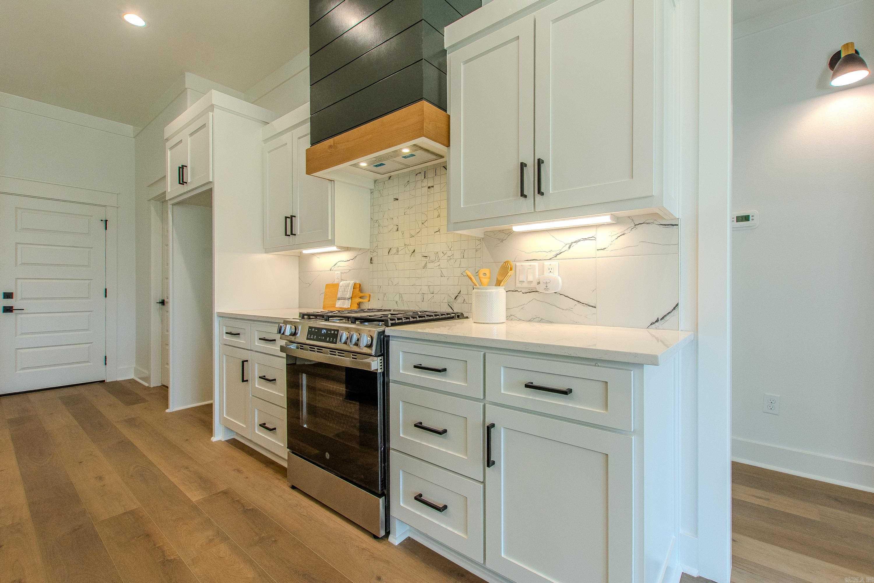 MILLERS GLENN - Residential