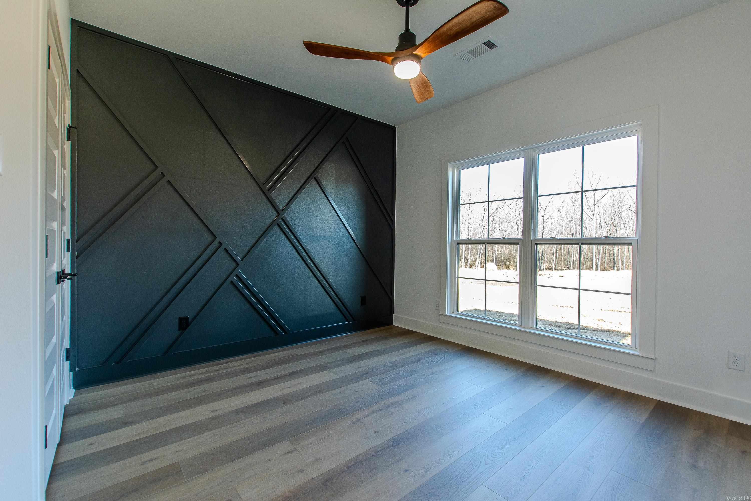 MILLERS GLENN - Residential