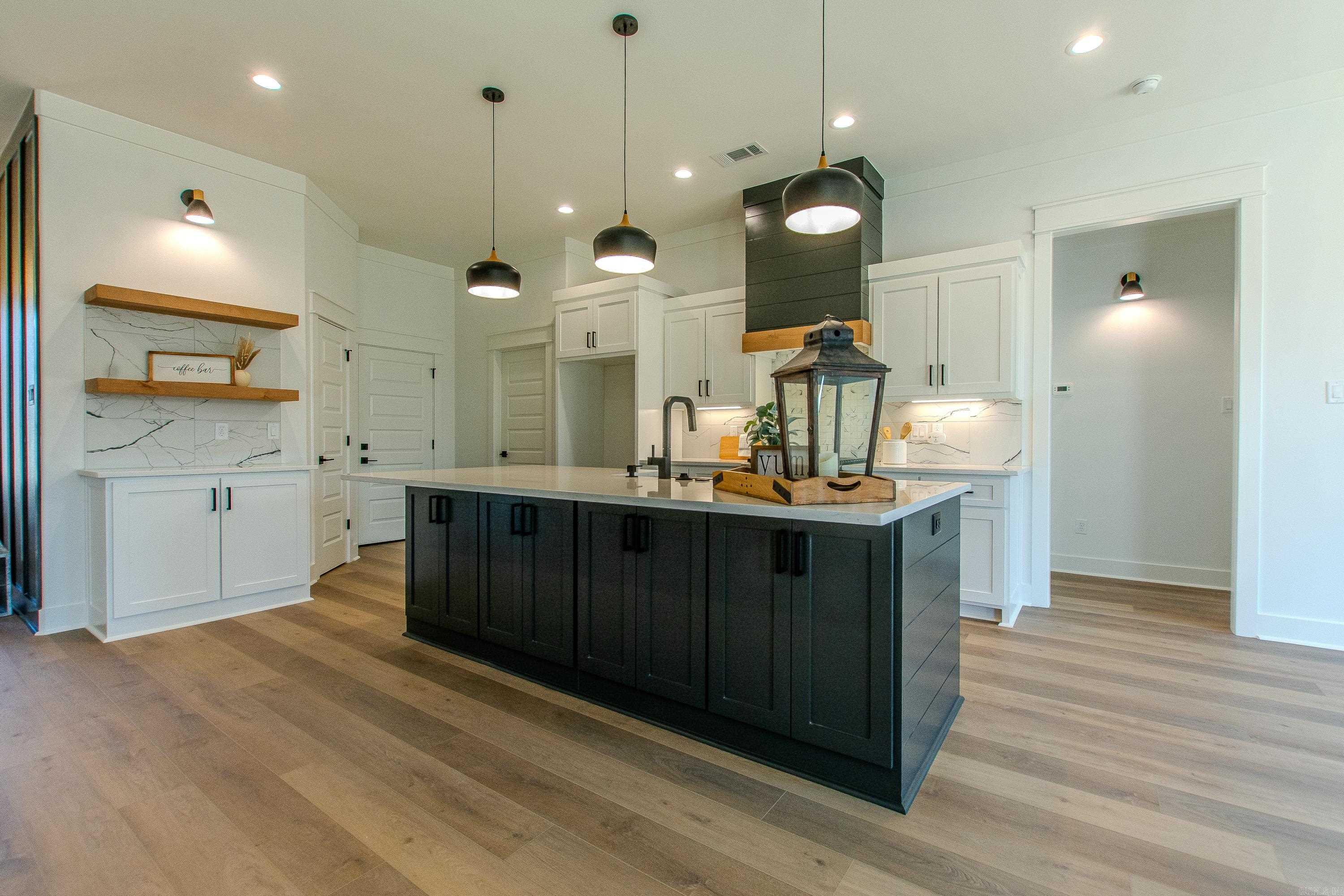 MILLERS GLENN - Residential