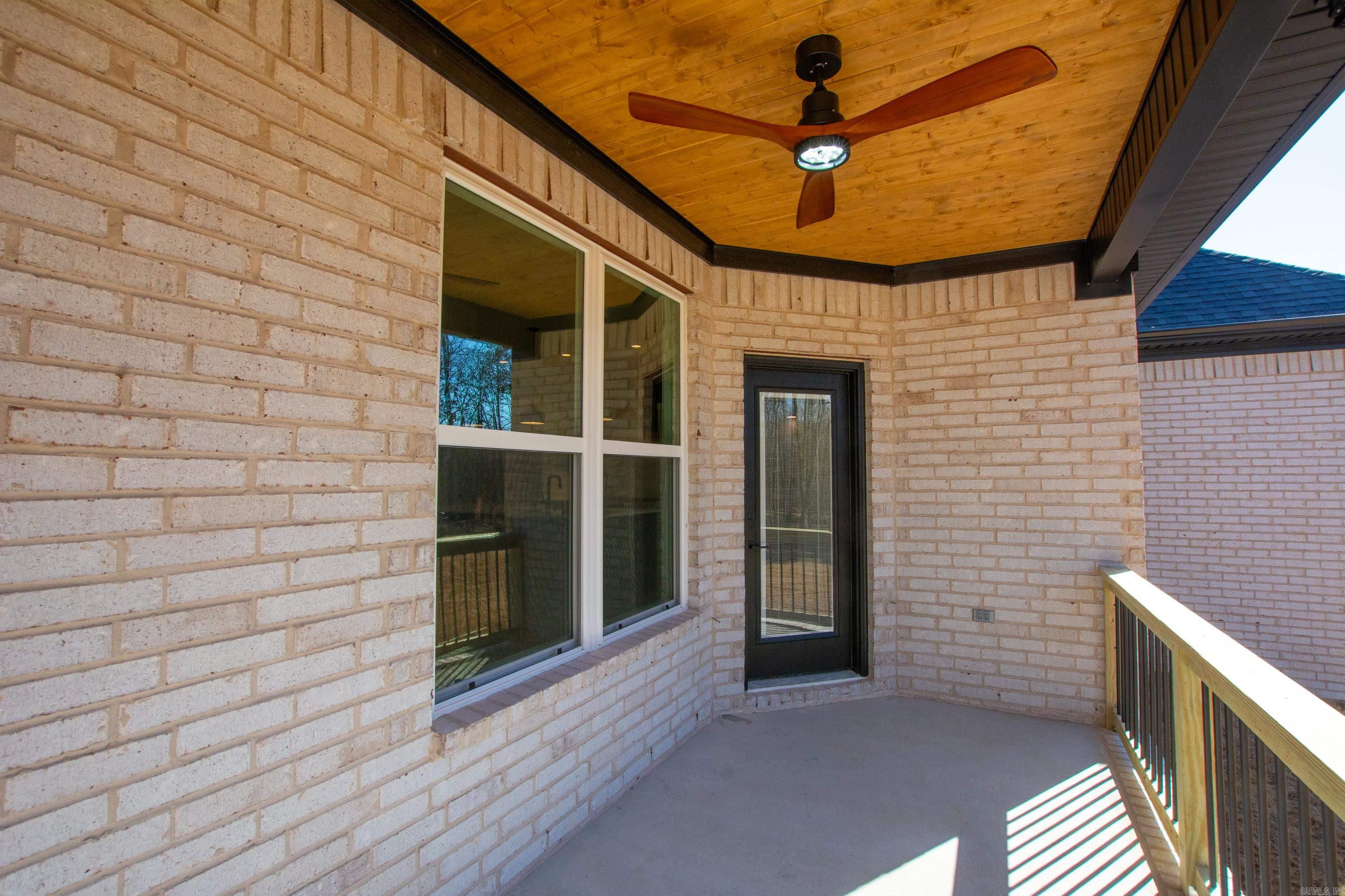 MILLERS GLENN - Residential