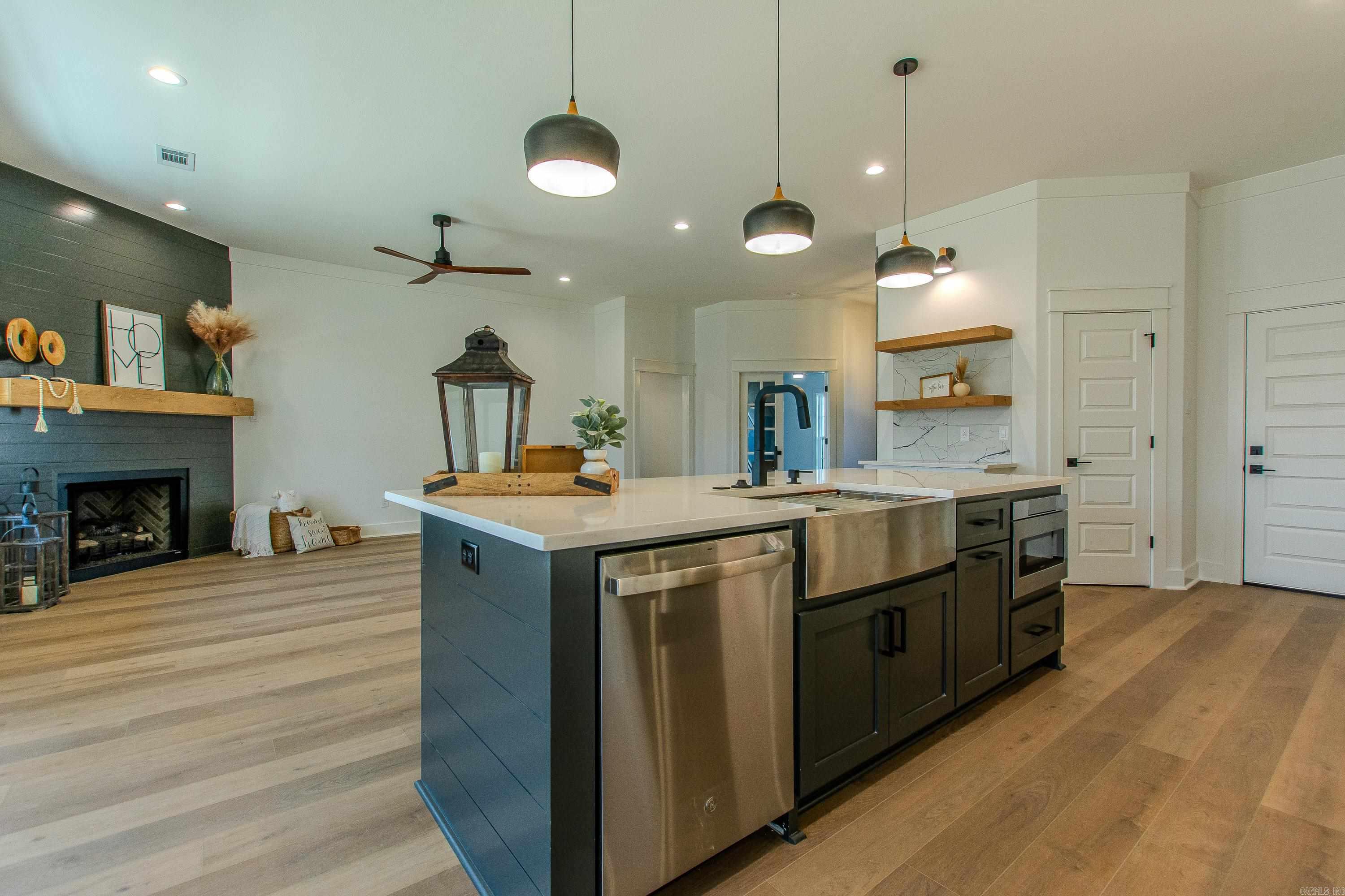 MILLERS GLENN - Residential