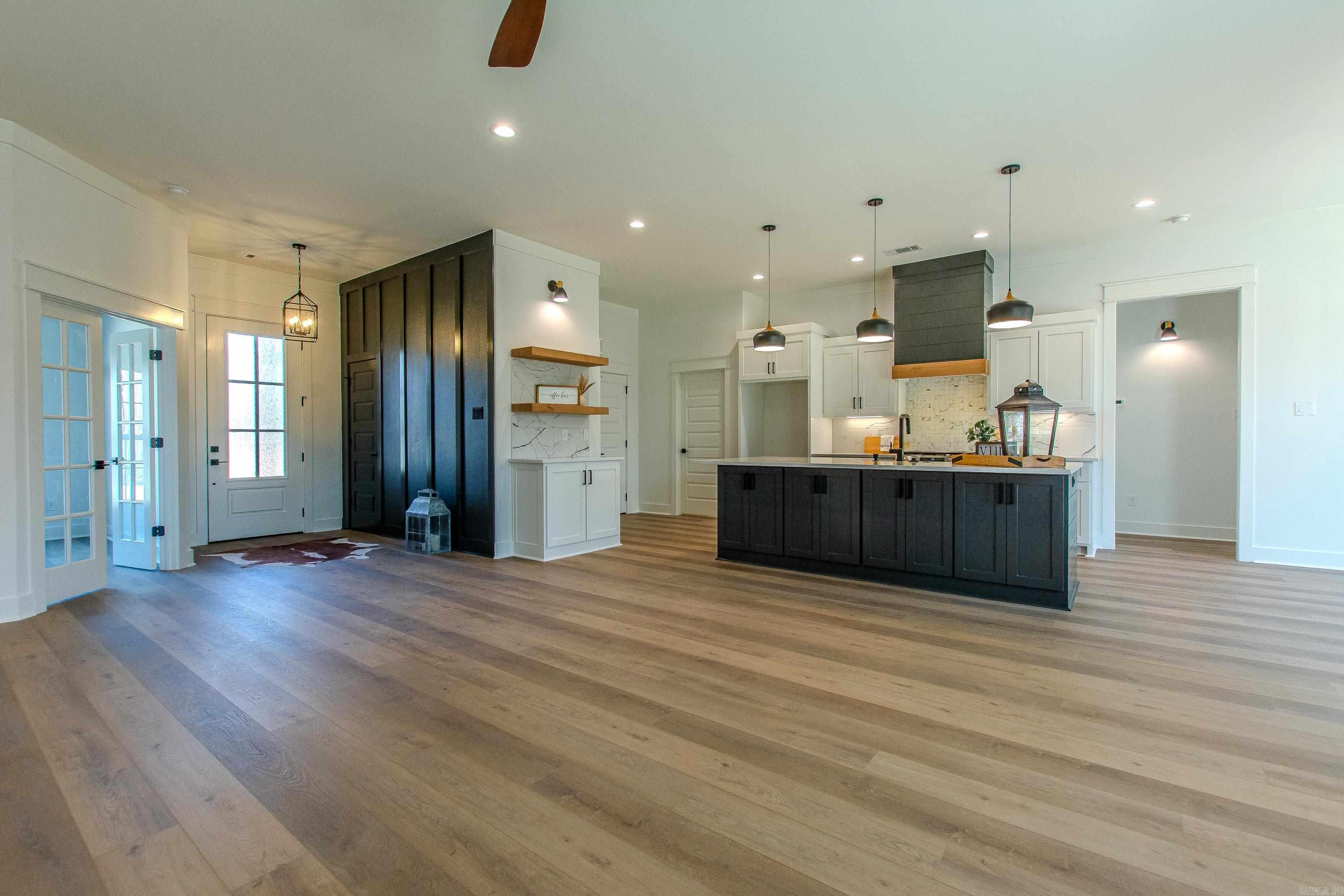 MILLERS GLENN - Residential