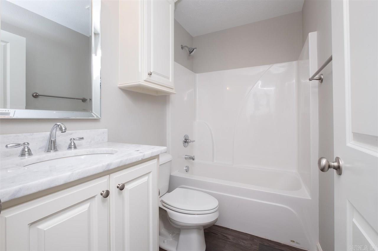 Cherry & Cox - Residential Lease