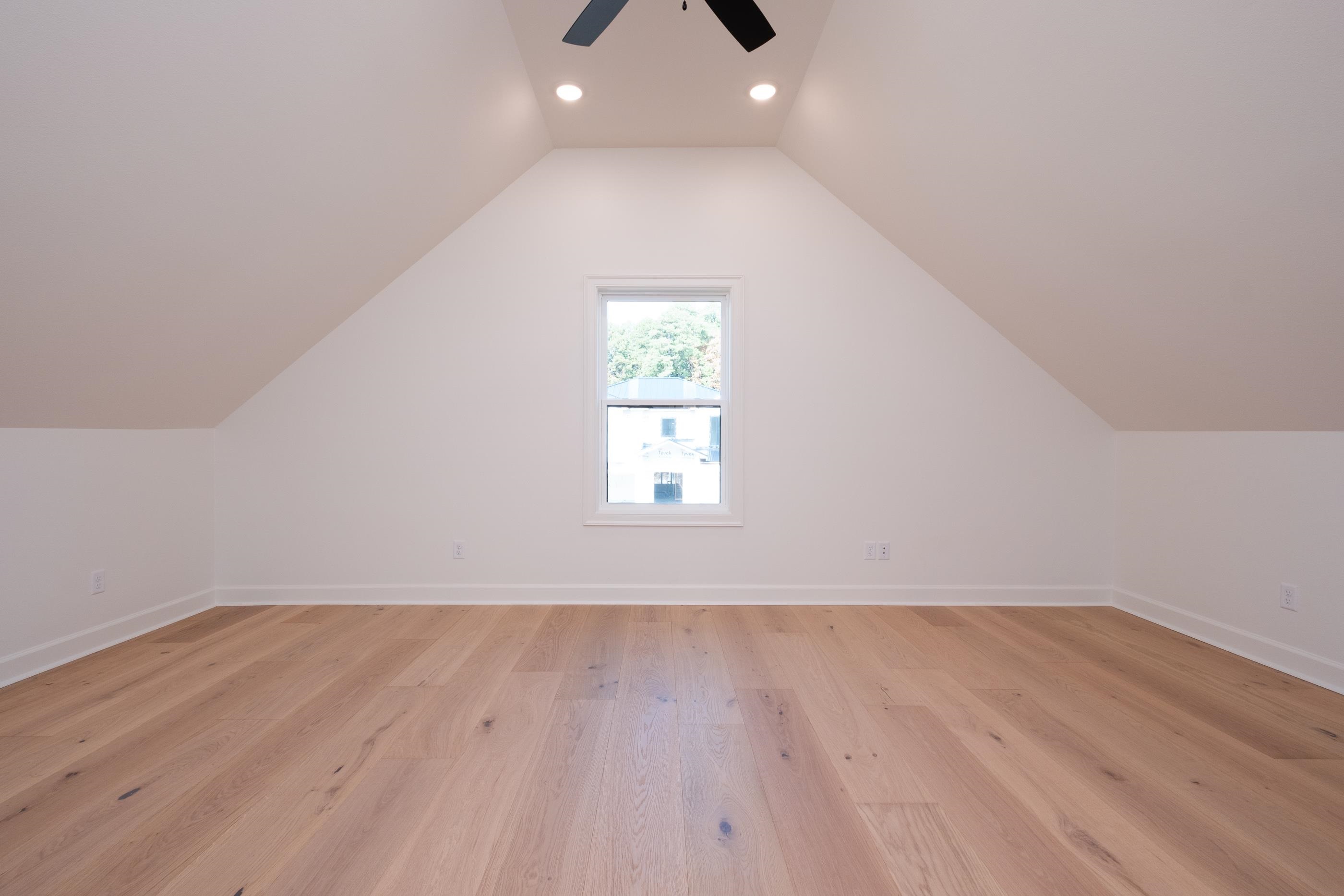 CHENAL VALLEY ABINGTON COURT - Residential