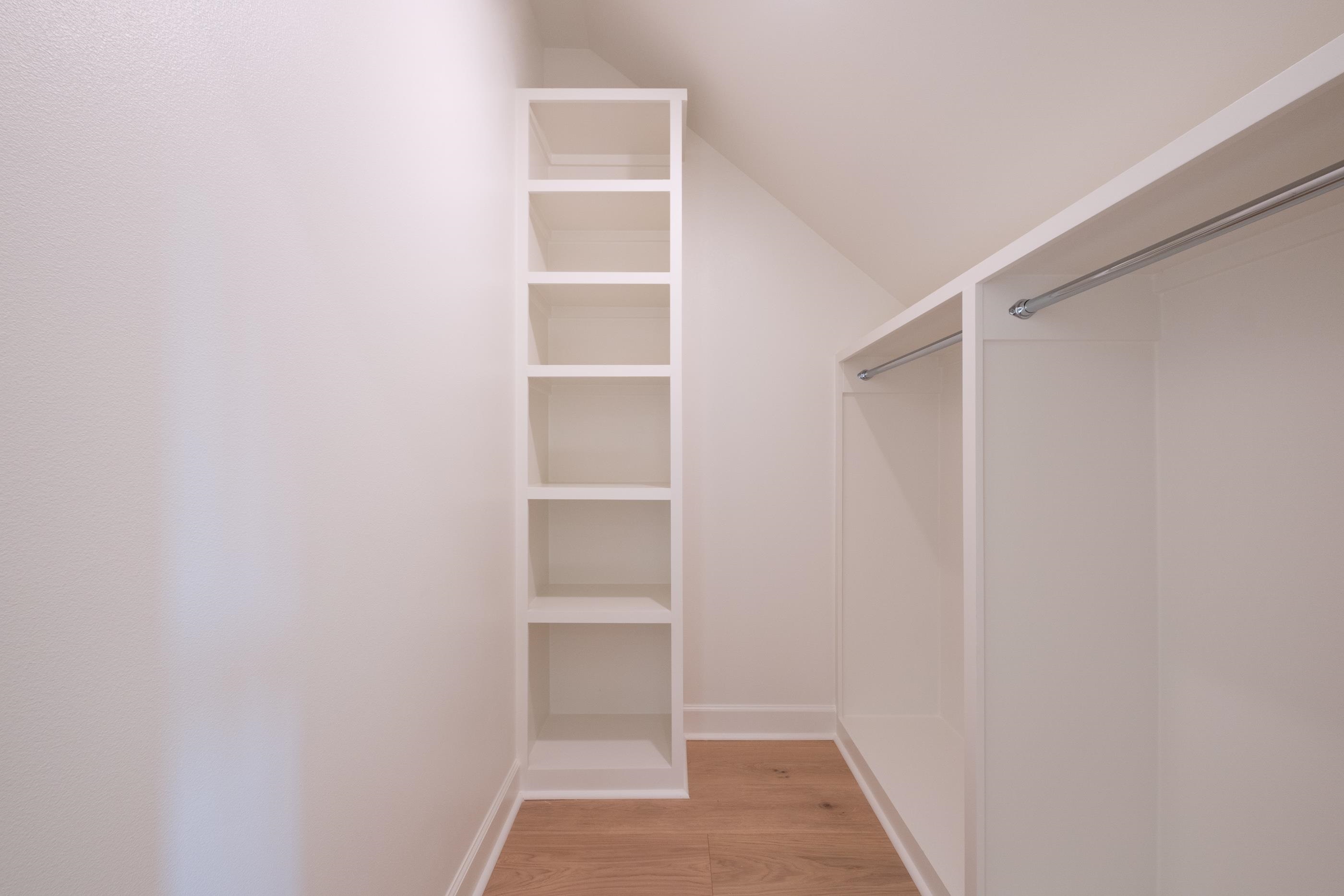 CHENAL VALLEY ABINGTON COURT - Residential