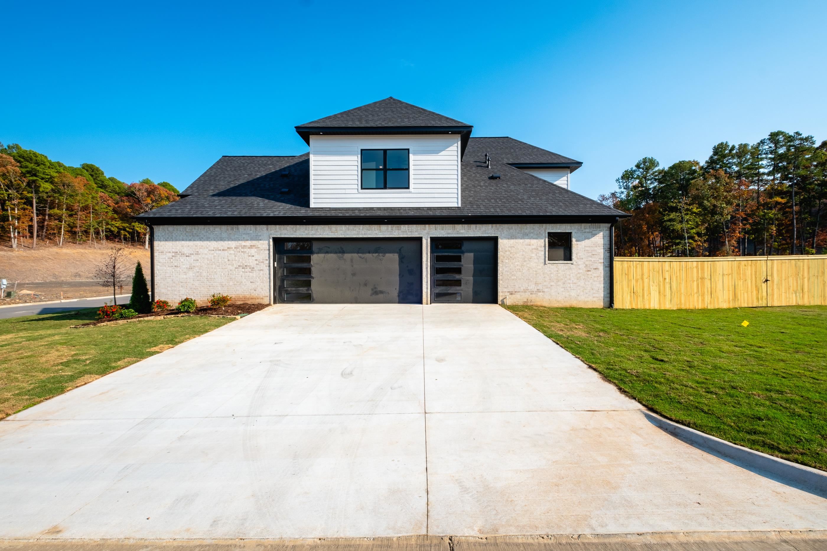 CHENAL VALLEY ABINGTON COURT - Residential