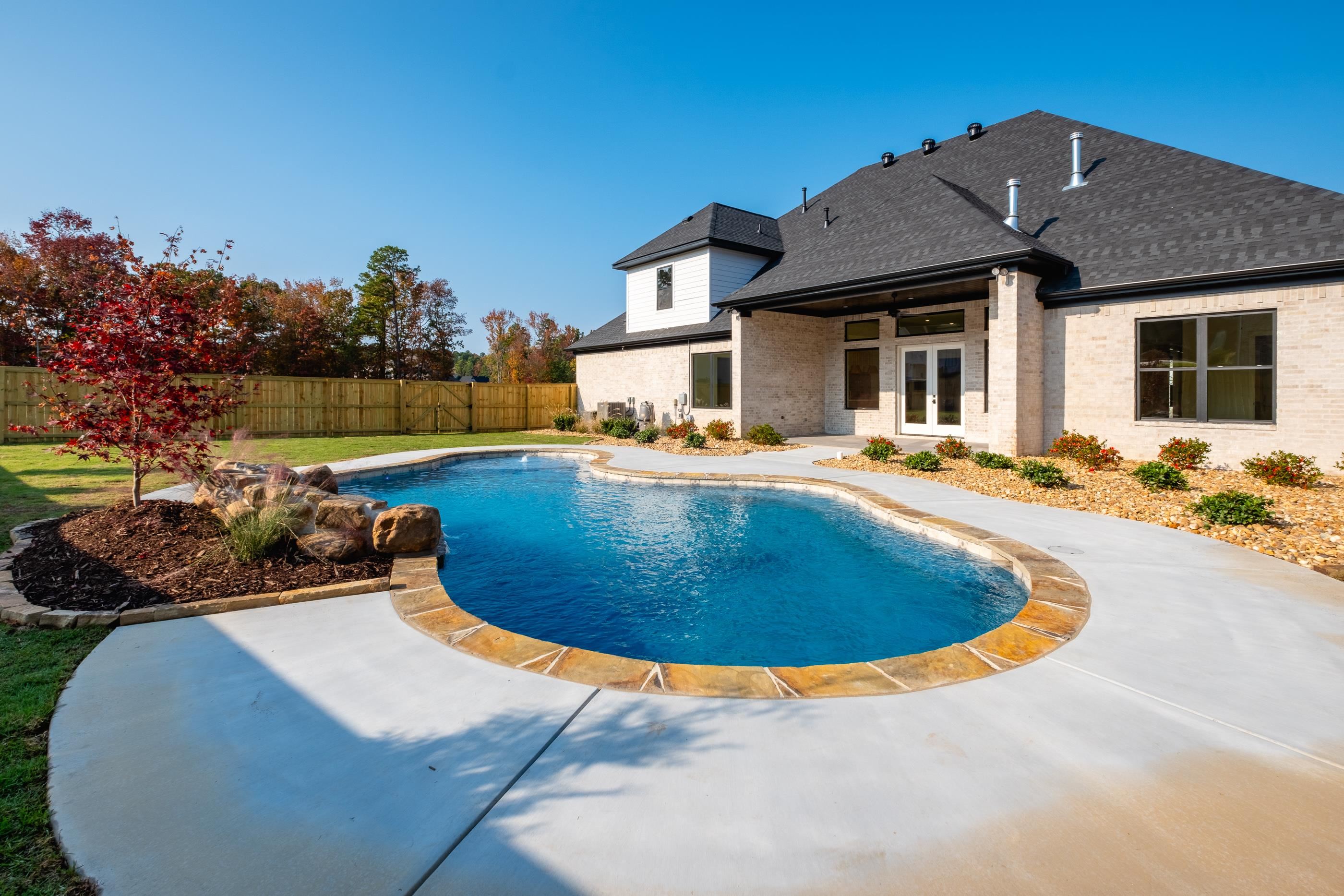 CHENAL VALLEY ABINGTON COURT - Residential