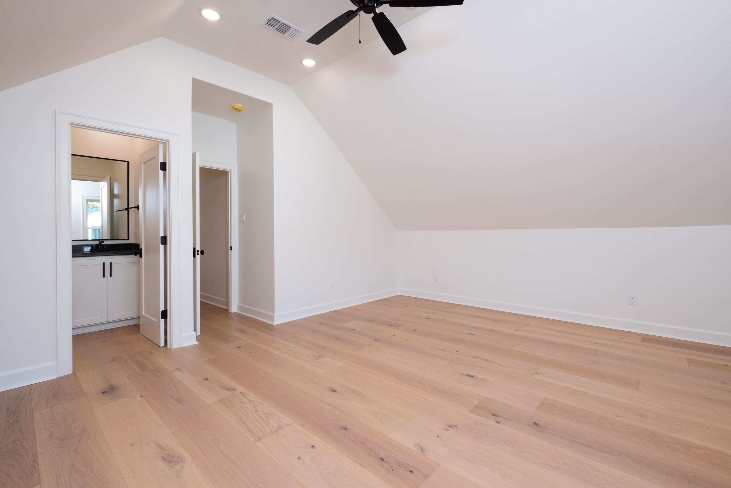 CHENAL VALLEY ABINGTON COURT - Residential