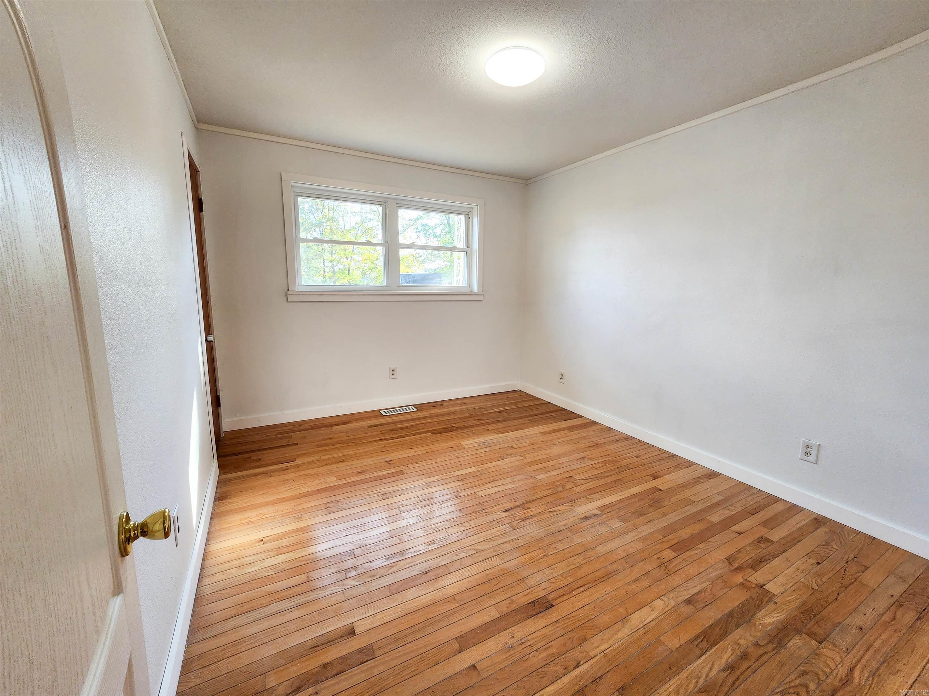 MOUNTAIN OAKS - Residential