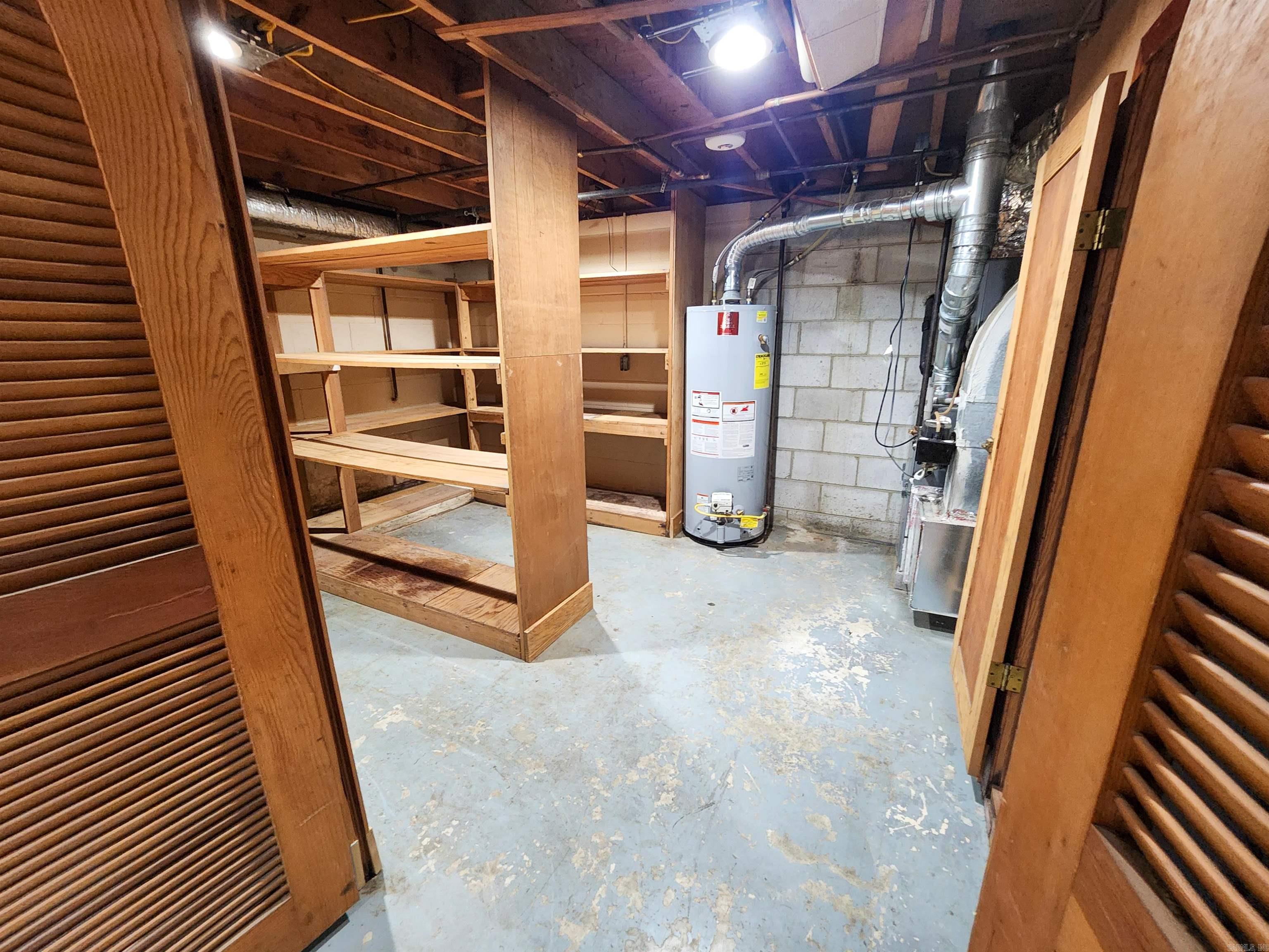 MOUNTAIN OAKS - Residential