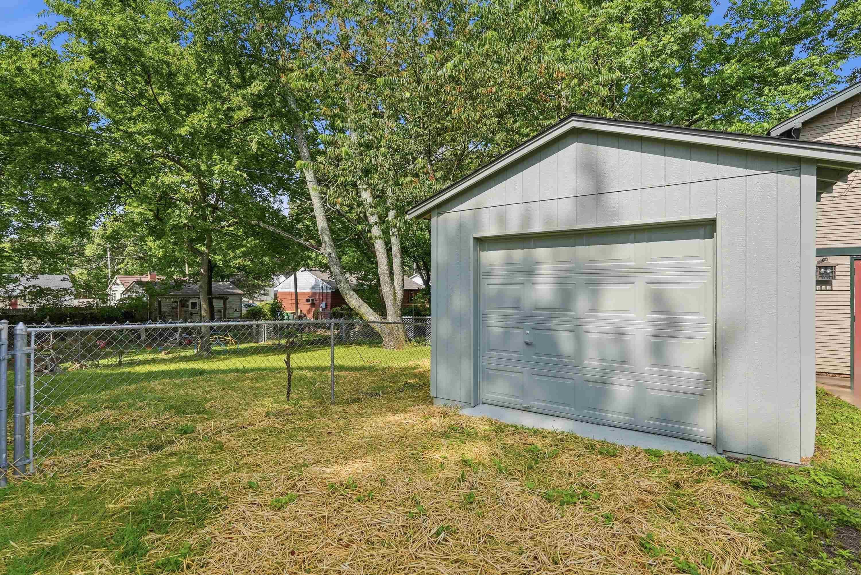 TAYLOR C H - Residential