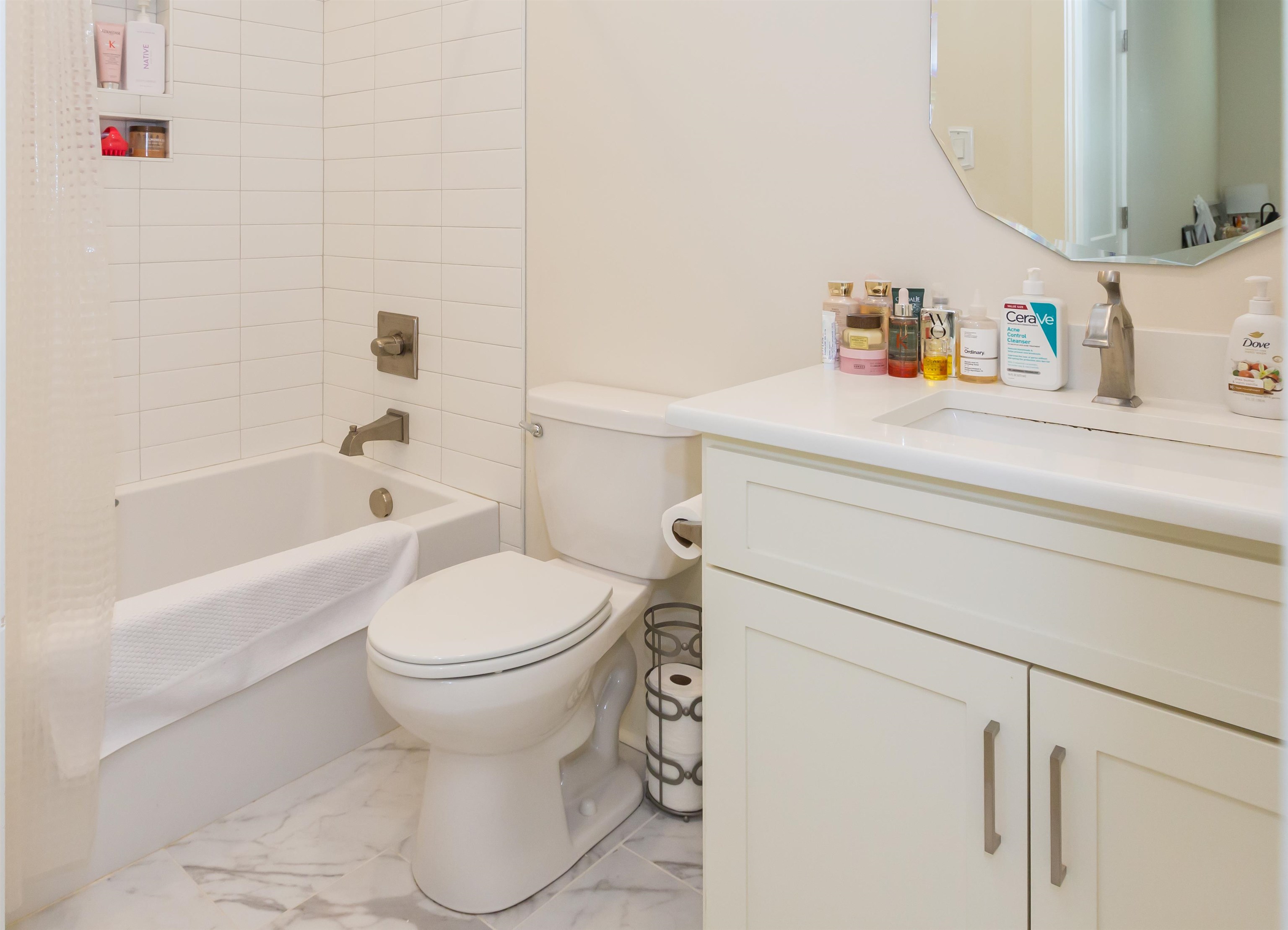 CHENAL VALLEY "FALSTONE COURT" - Residential