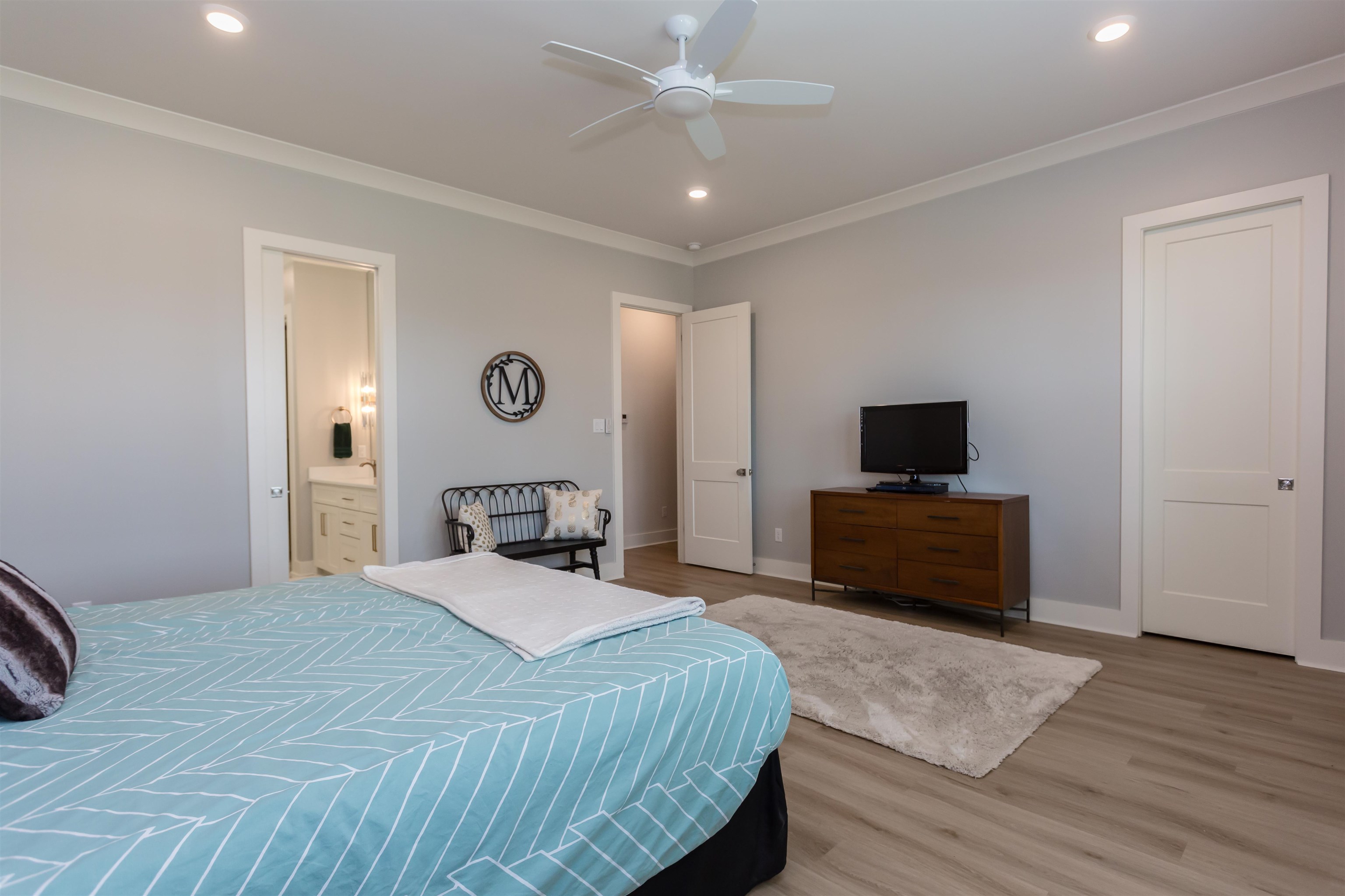 CHENAL VALLEY "FALSTONE COURT" - Residential