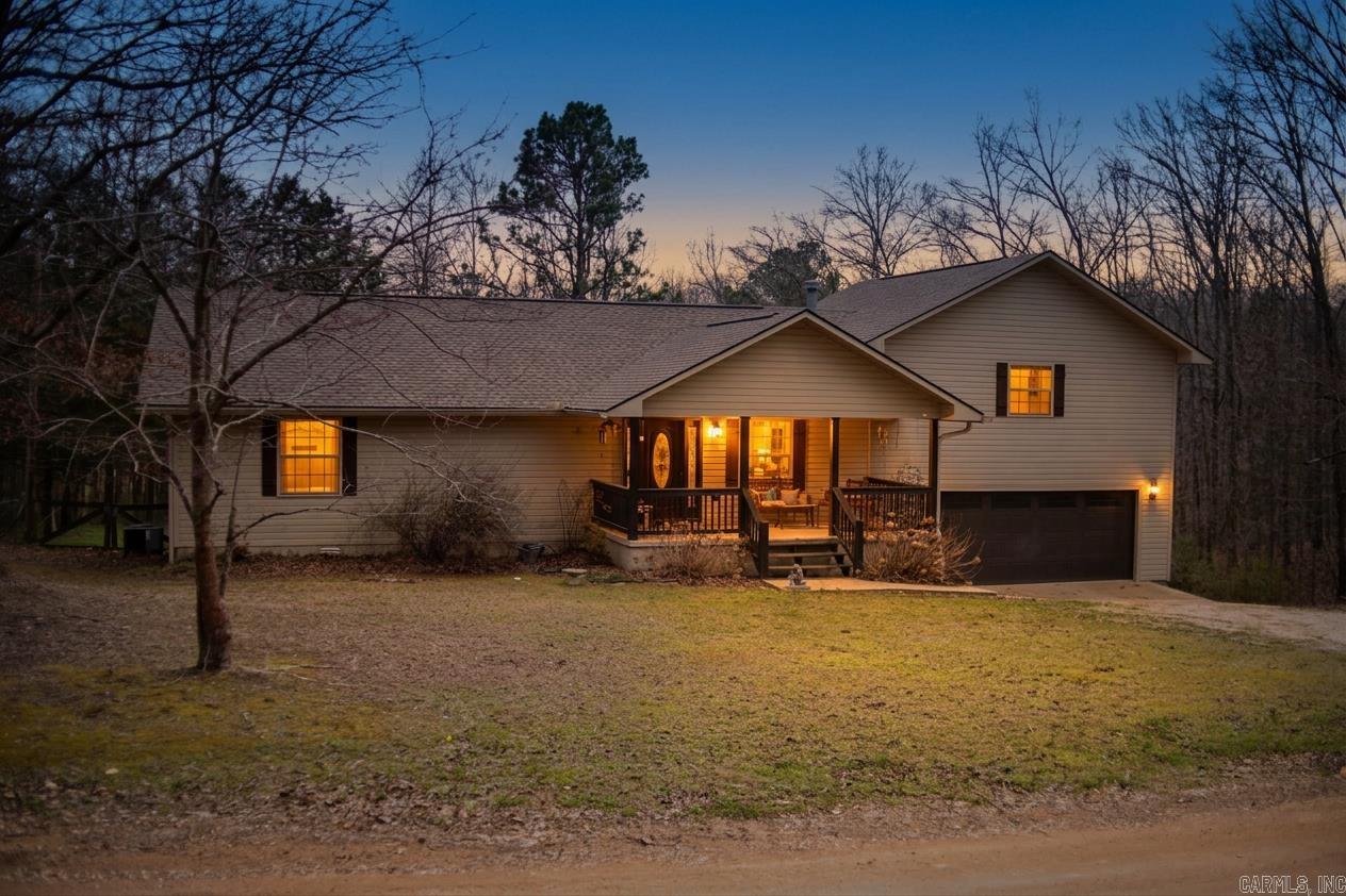 ROLLING HILLS - Residential