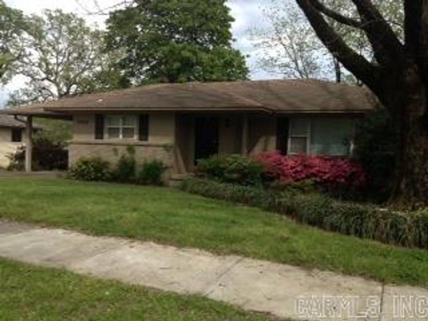 Awesome Neighborhood and right around the corner from Crestwood Elementary! This 3 BR 2 BA home plus office is waiting for you. Hardwood flooring, new carpet in Master bedroom, new paint. Large living area with wood burning fireplace and built-ins. Come and take a look today.