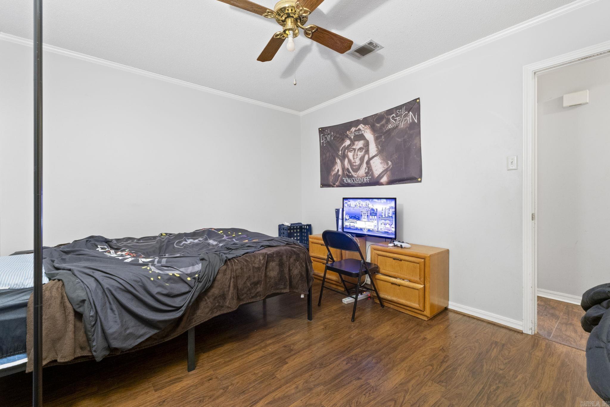 CRYSTAL VALLEY MANOR - Residential