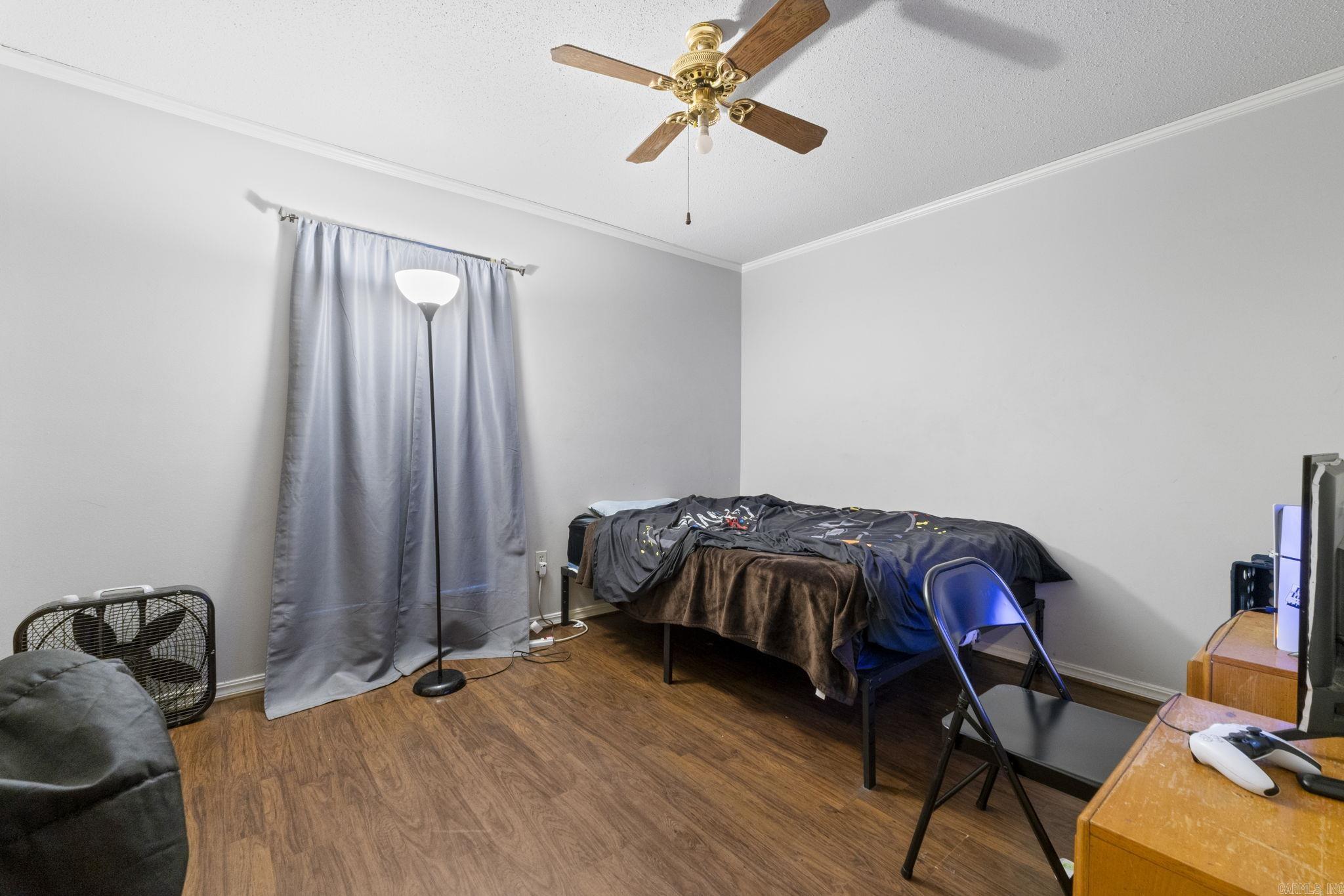 CRYSTAL VALLEY MANOR - Residential