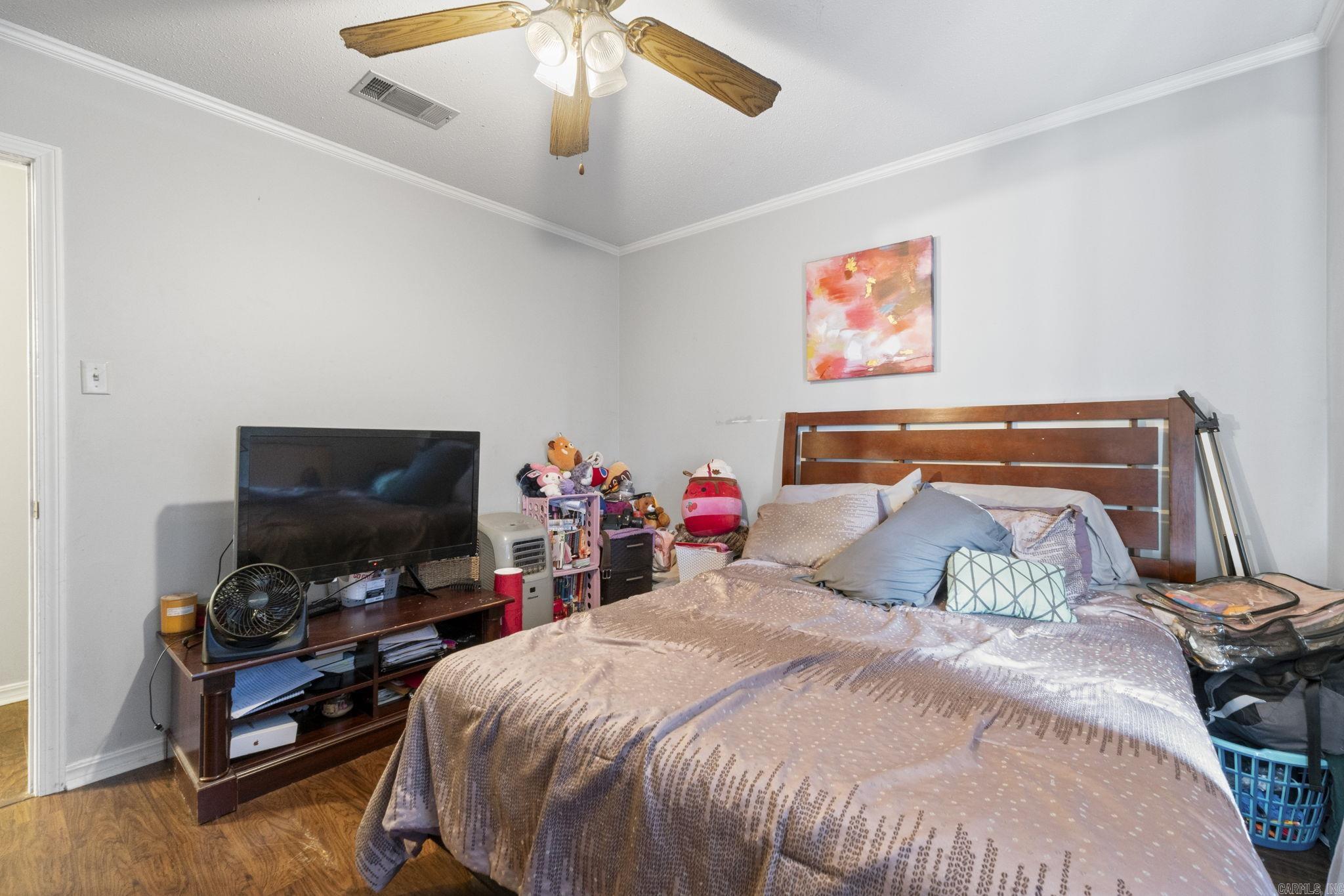 CRYSTAL VALLEY MANOR - Residential