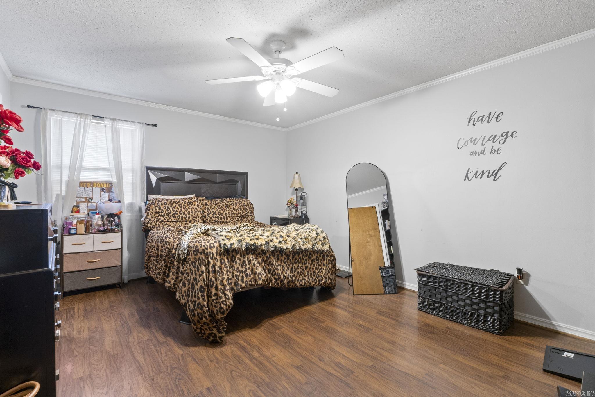 CRYSTAL VALLEY MANOR - Residential