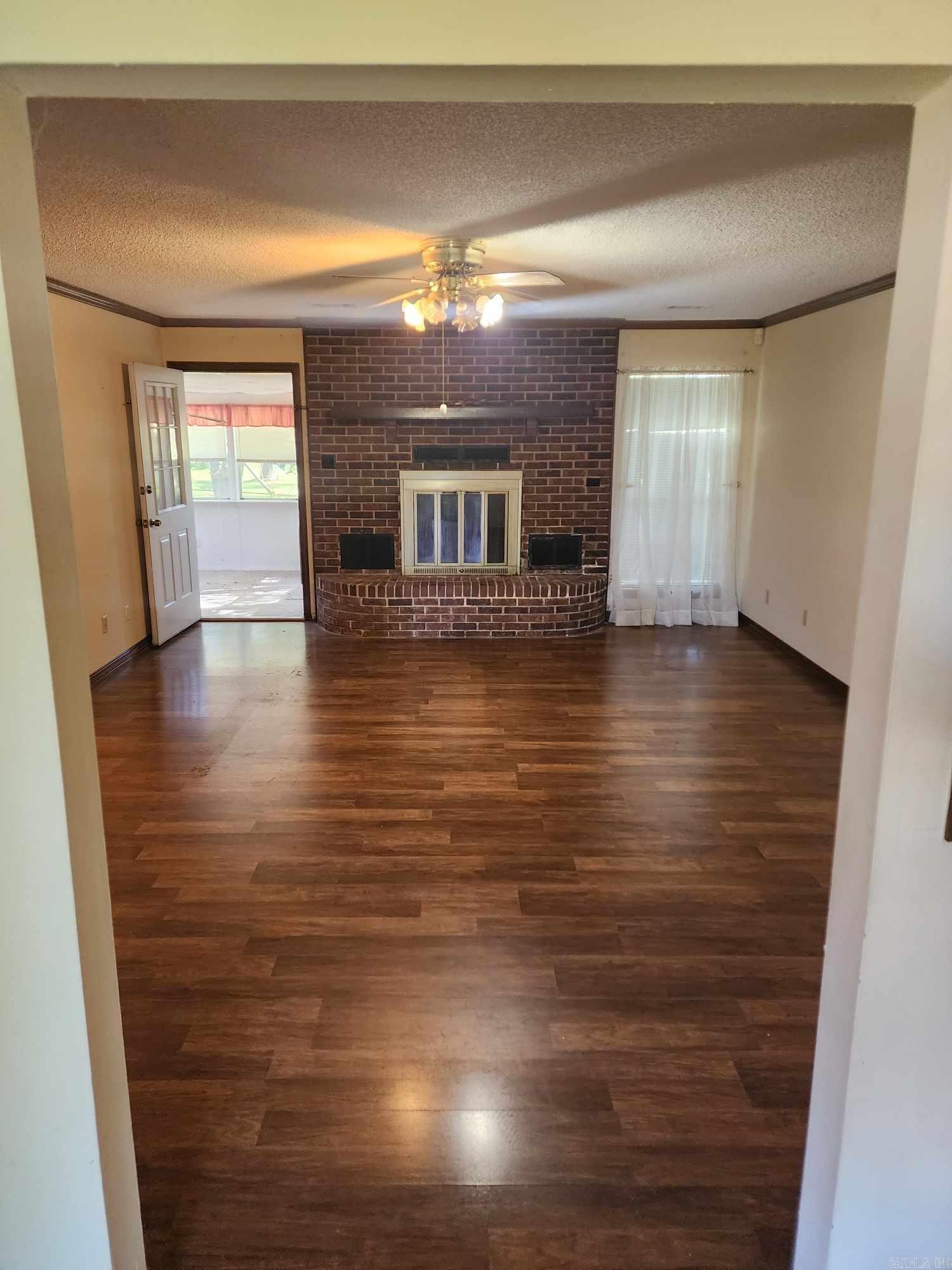 STONEWALL - Residential