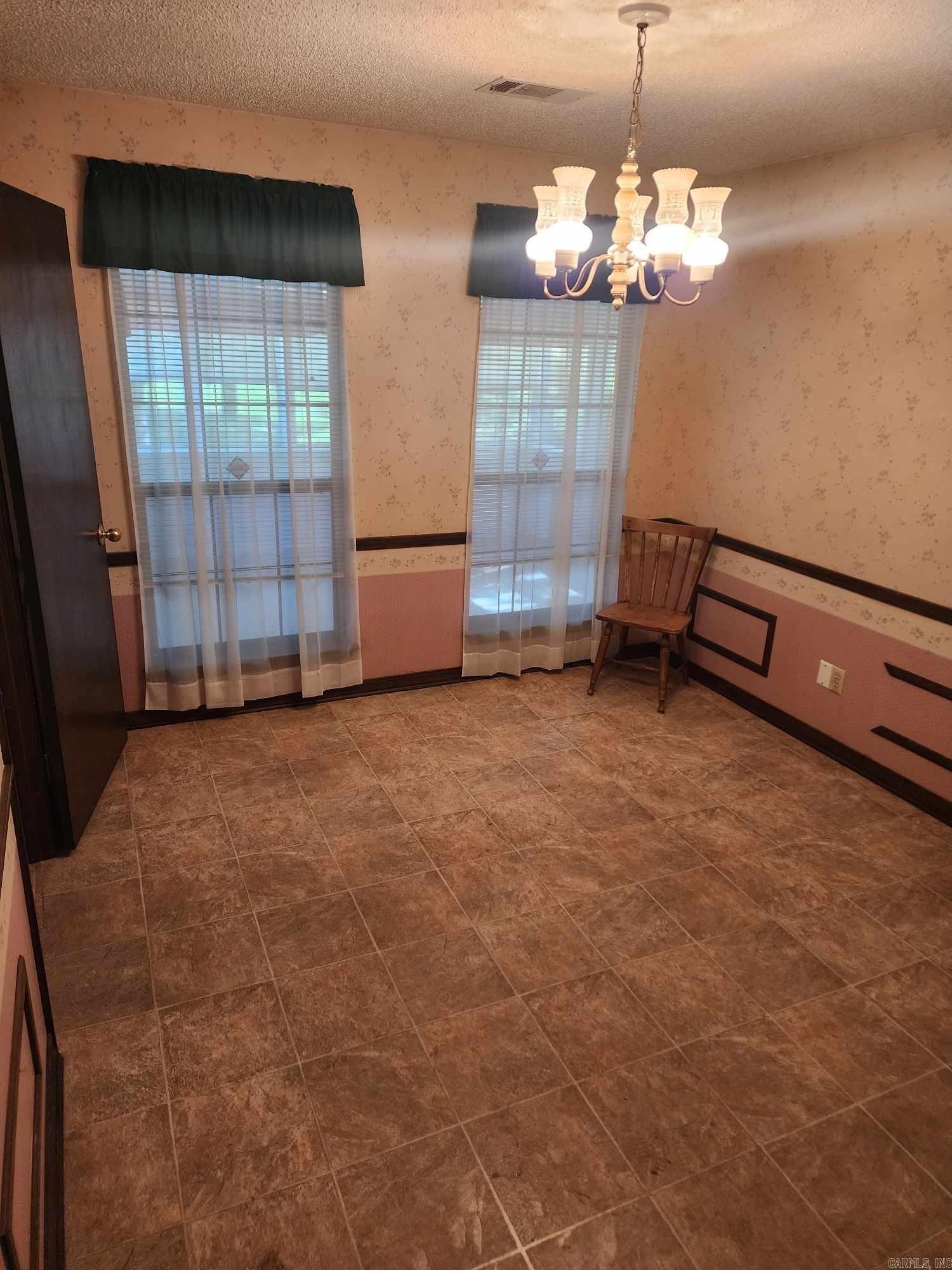 STONEWALL - Residential